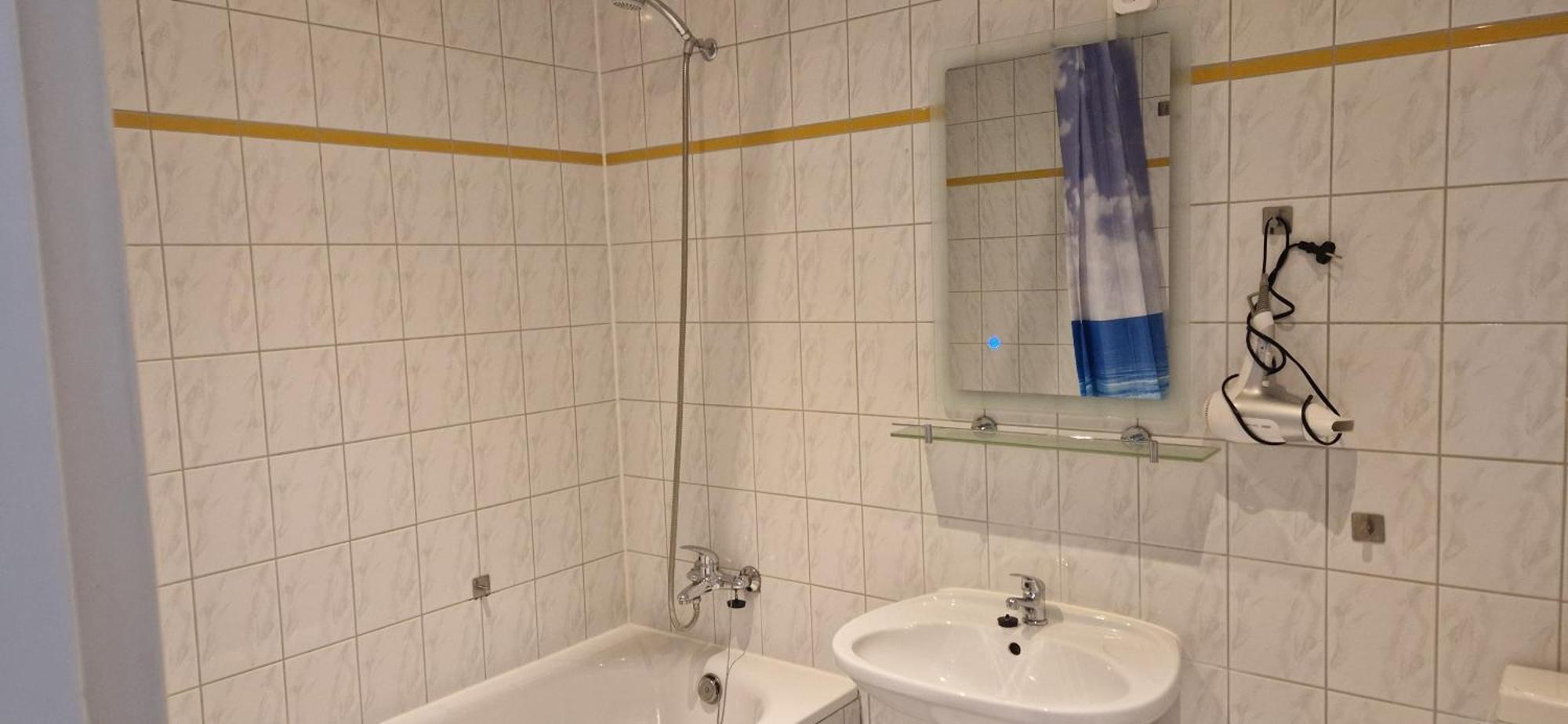 Twin Room Private Bathroom
