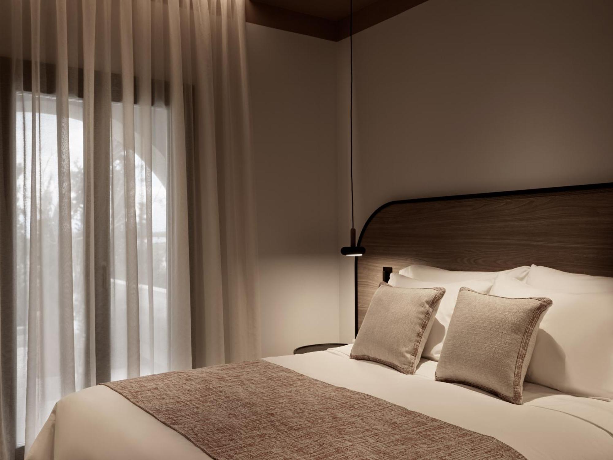 Open Plan Suite Balcony