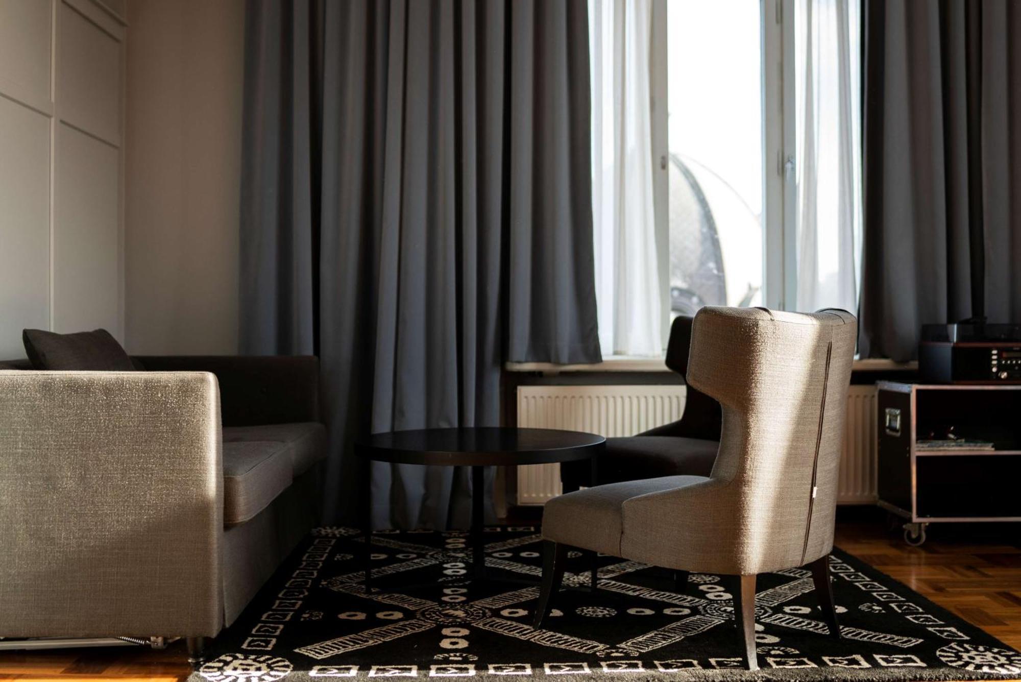 Junior Suite,1649904374:JPEG