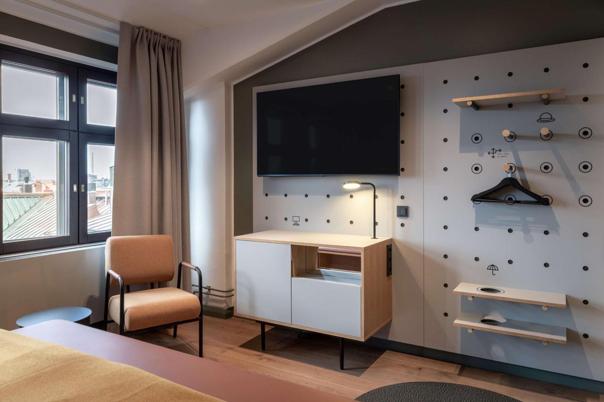 Superior King Room