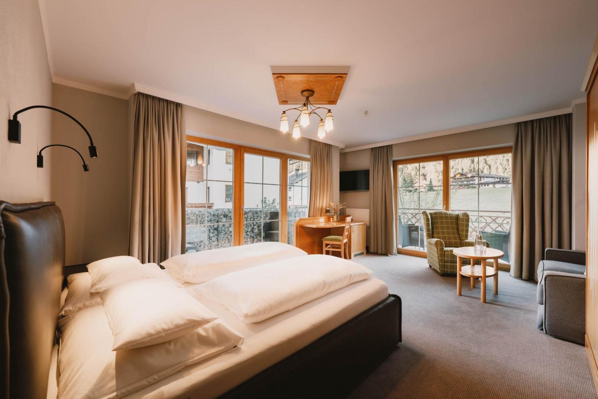 Deluxe Family Suite