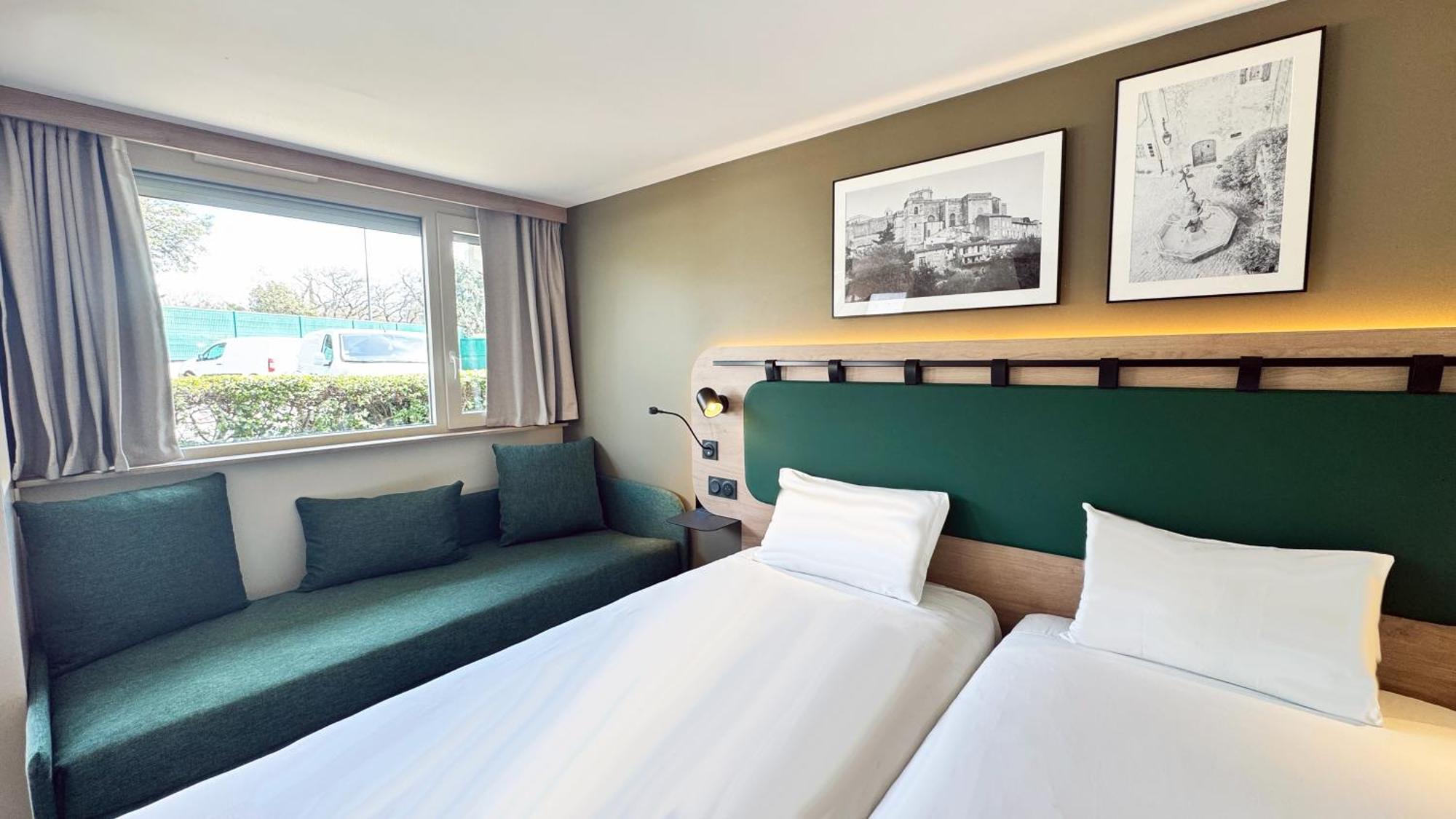 Superior Room 2 Single Beds 1 Bed meridian,1652742295:JPEG