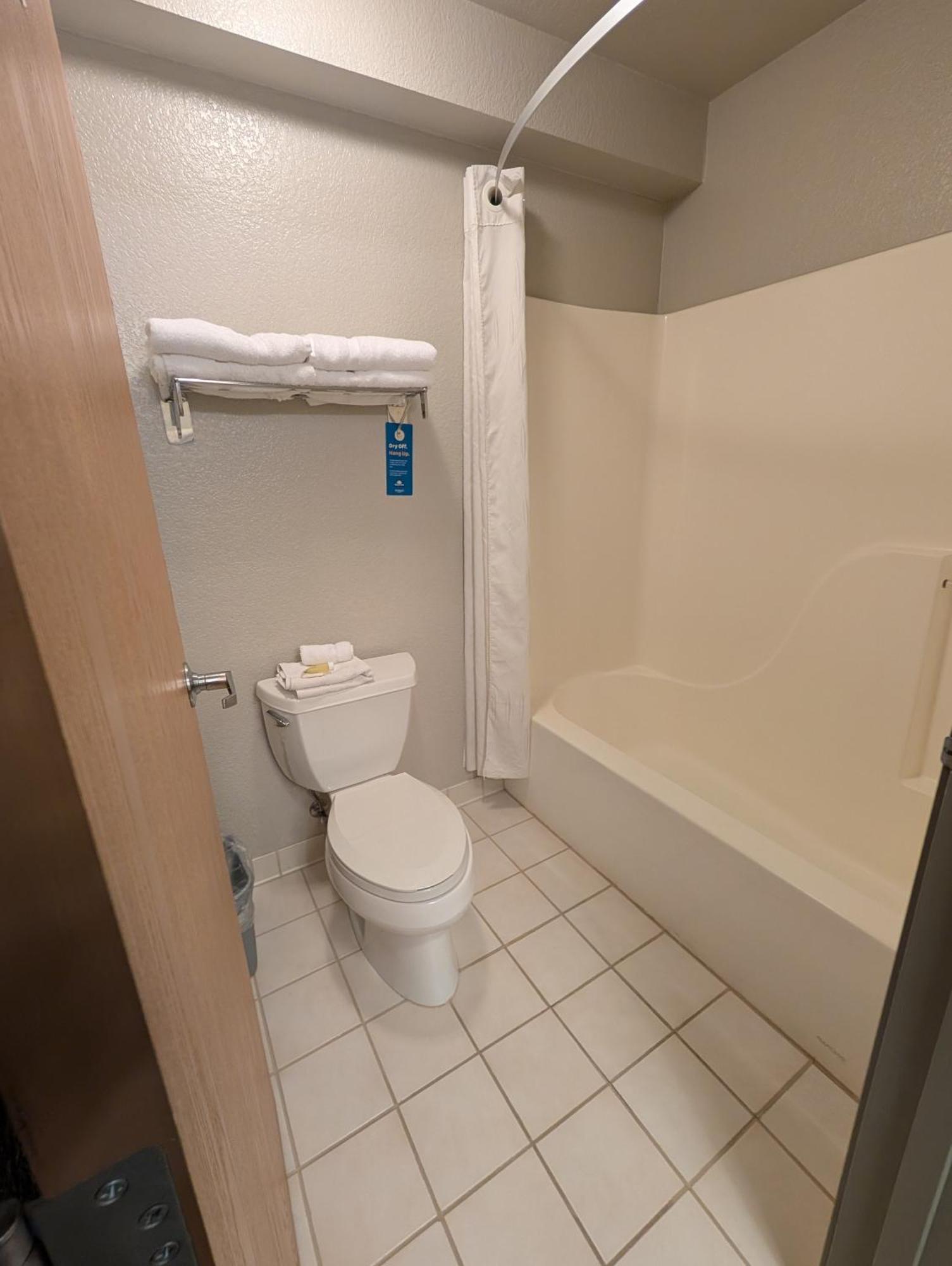 Studio King Suite - Non-Smoking