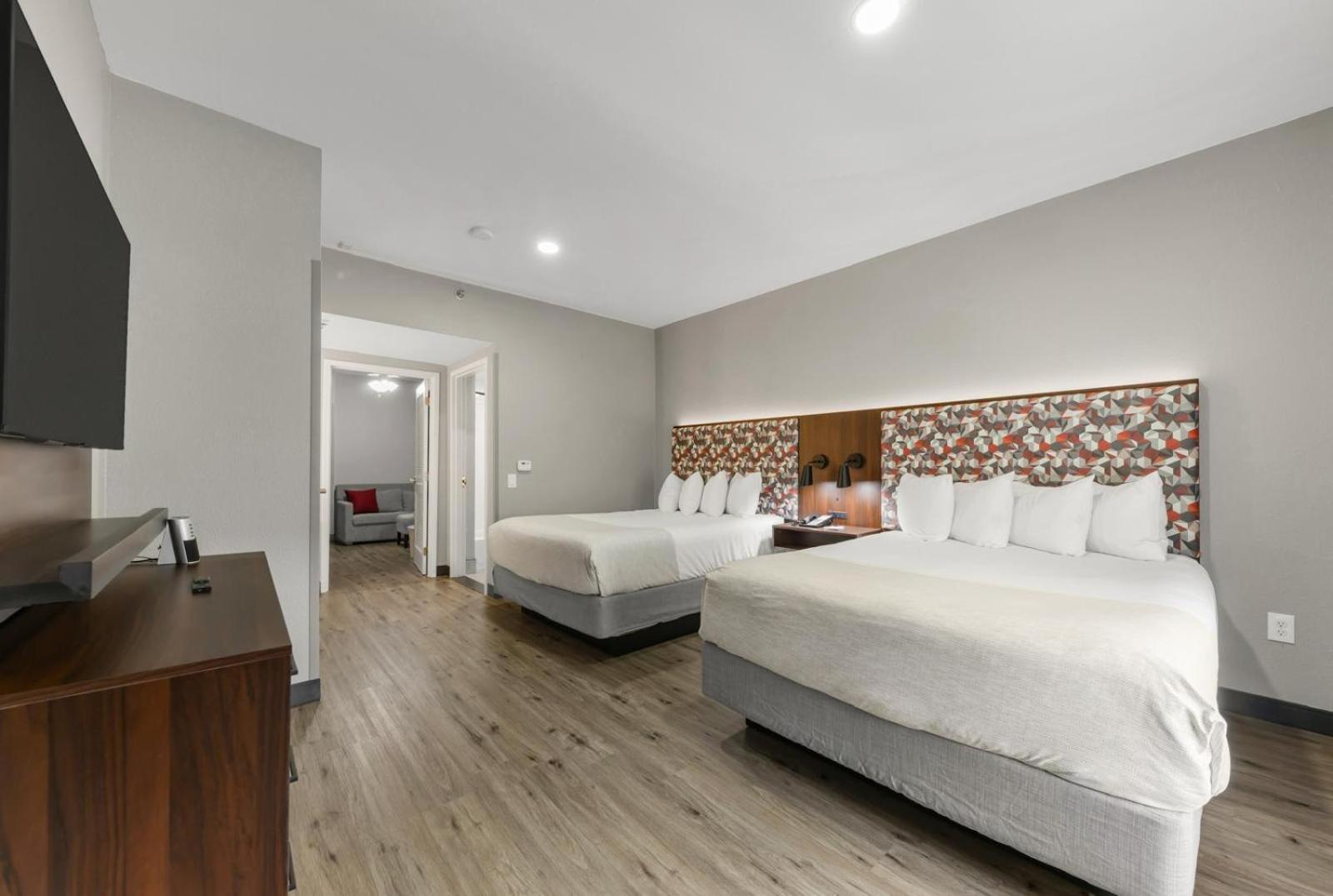Suite Two Queen Beds Full Kitchenette Mobility Access or Non-Smoking
