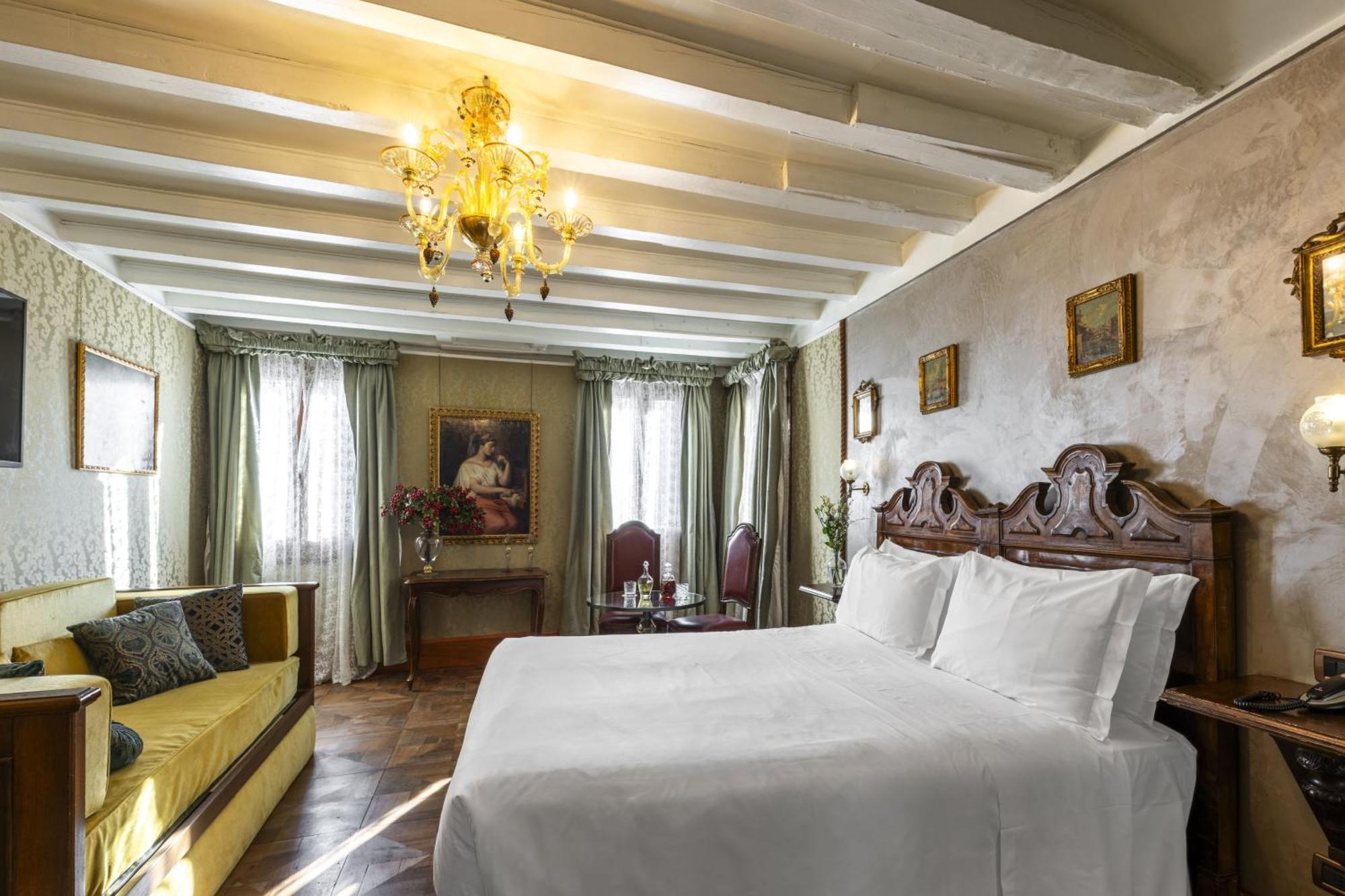 Superior Room Canal View