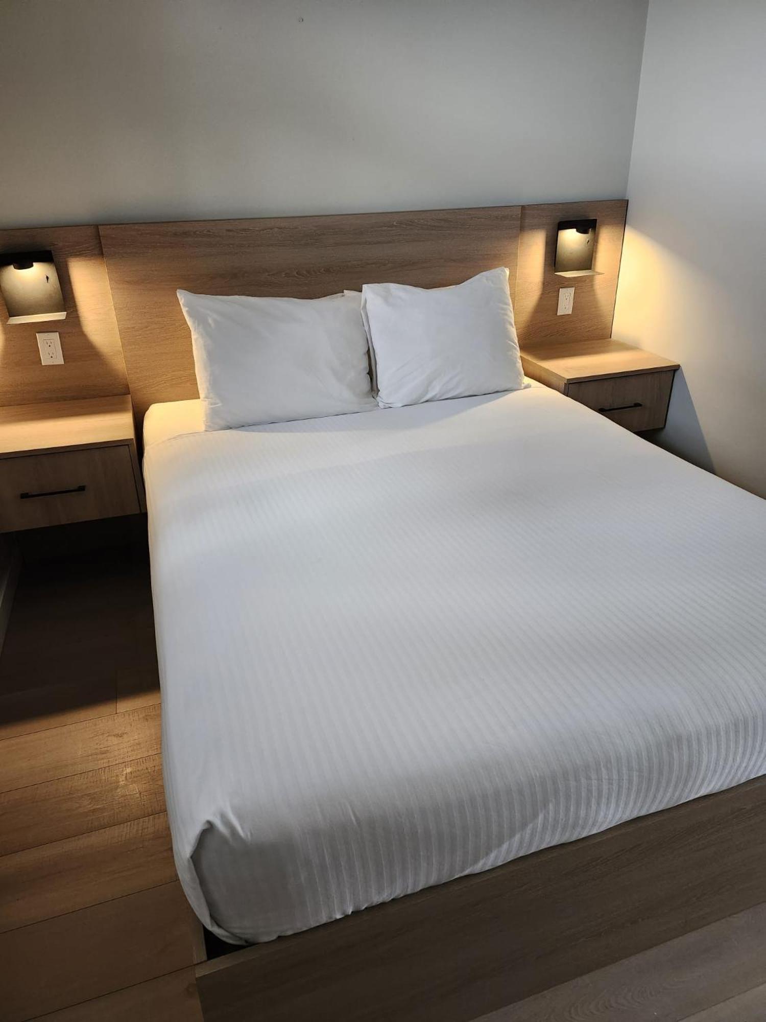 Queen Room Two Queen Beds