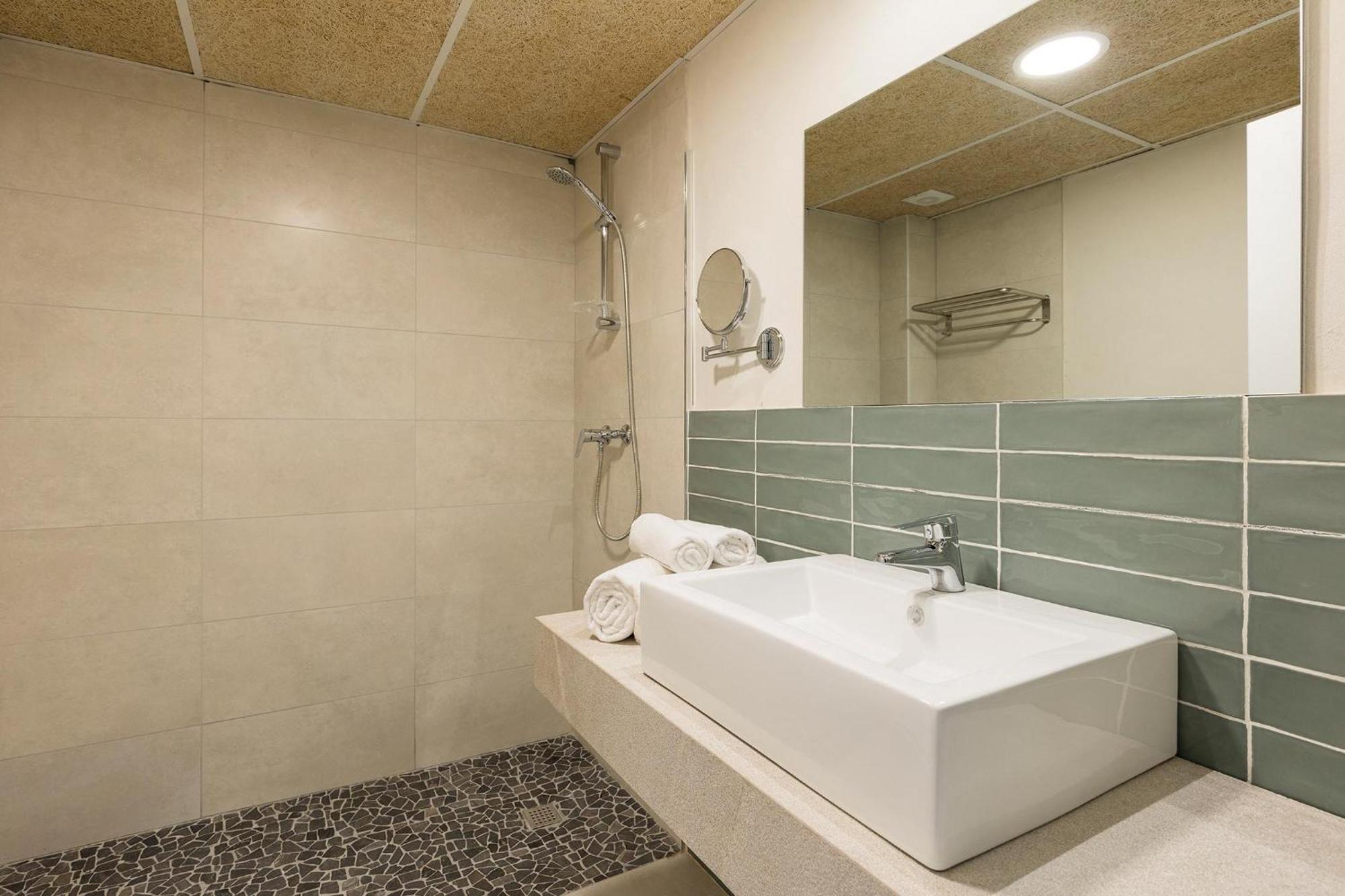 Quarto Duplo