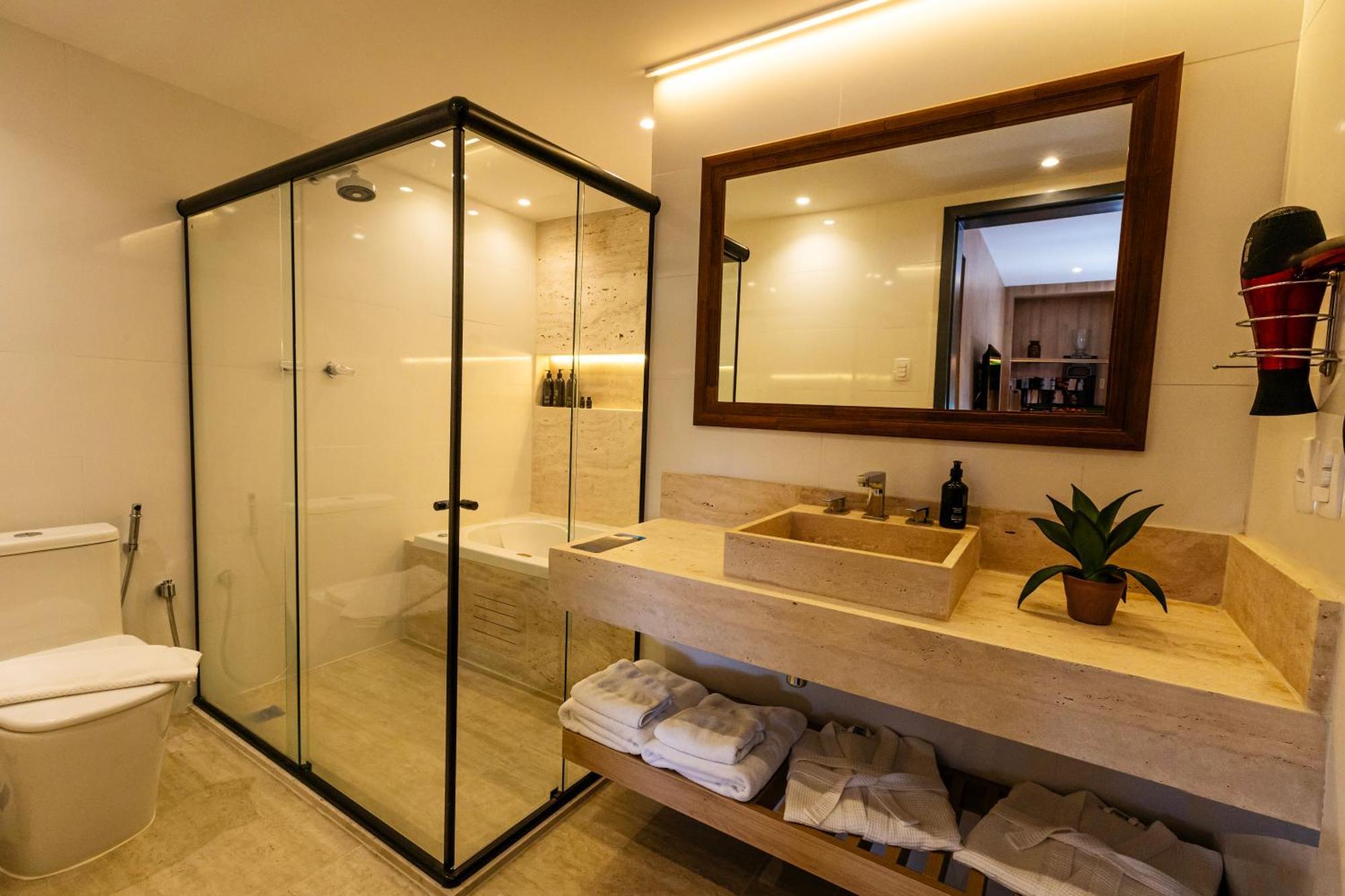 King Suite with Spa Bath