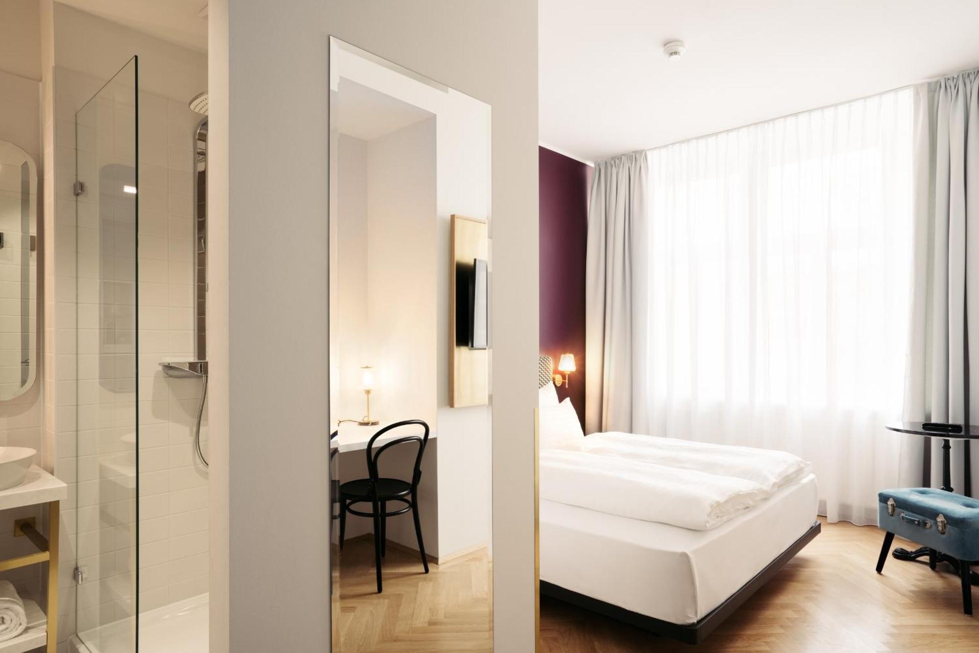 Smart Atrium Deluxe
