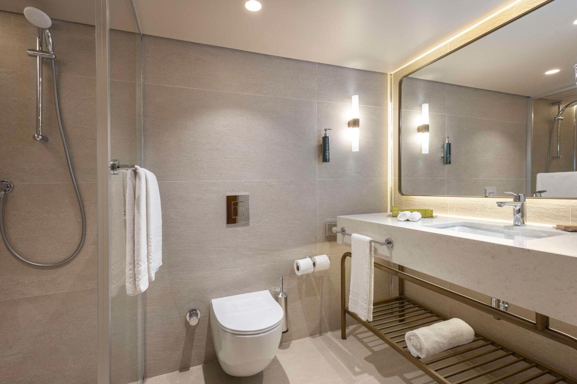 Executive King Room with Sea View