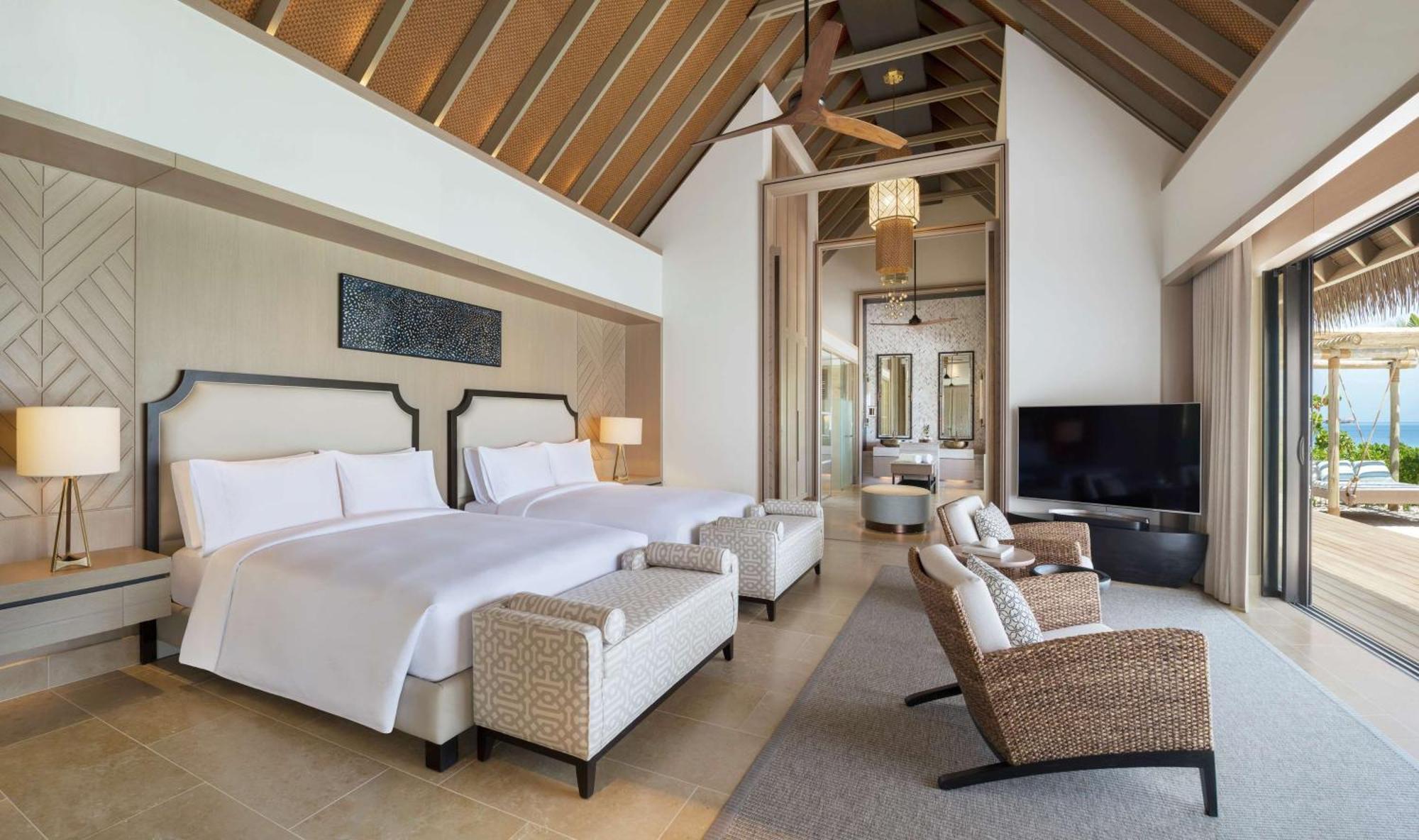 Grand Beach Villa Two Queen Beds Pool