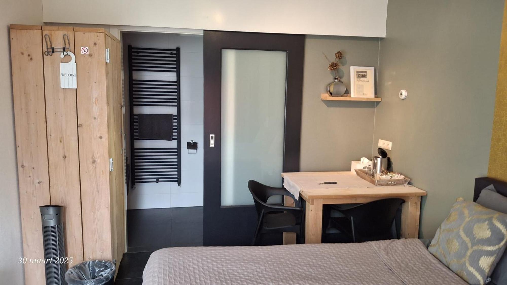 Double Room Private Bathroom