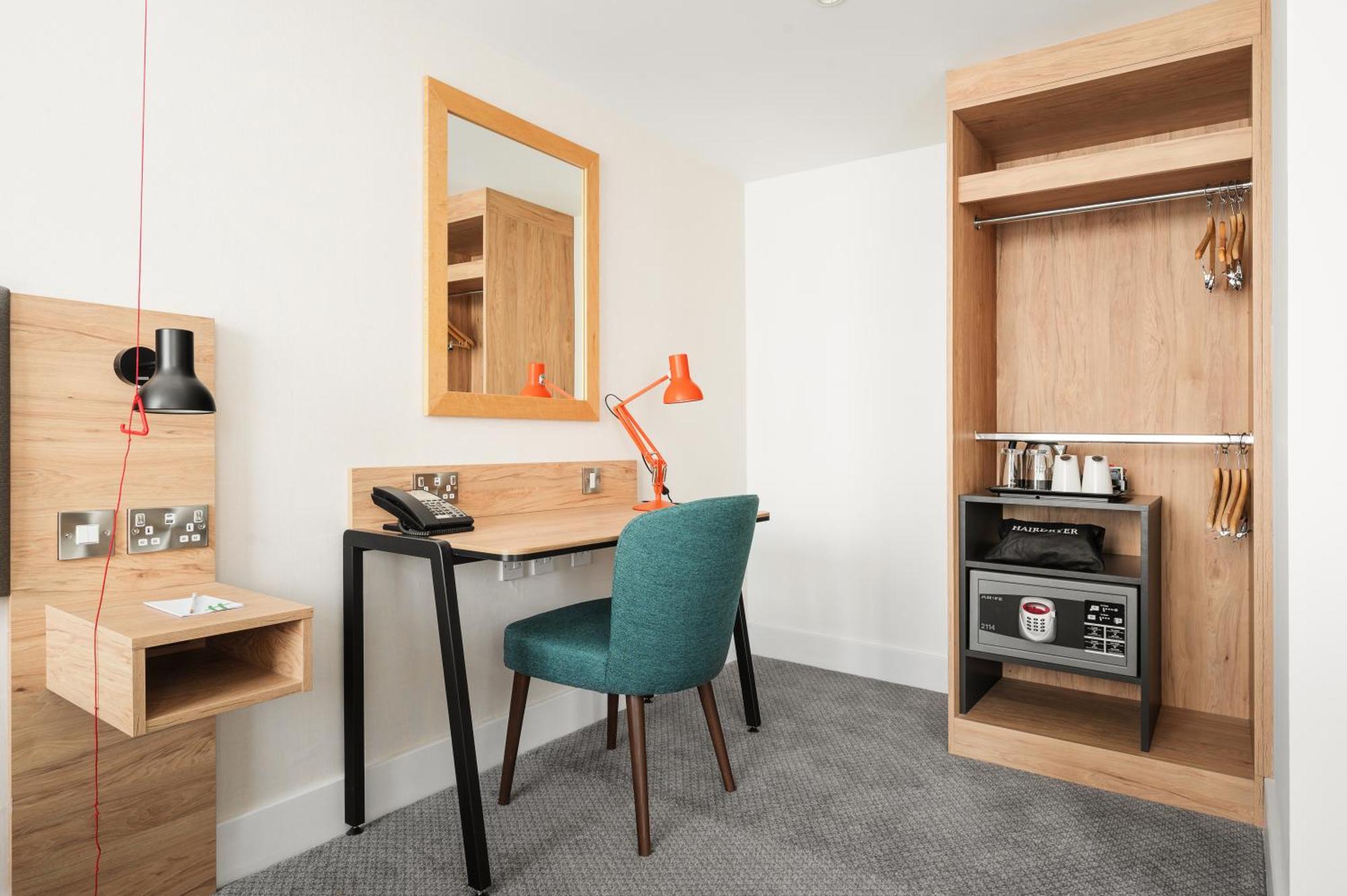Premium King Room