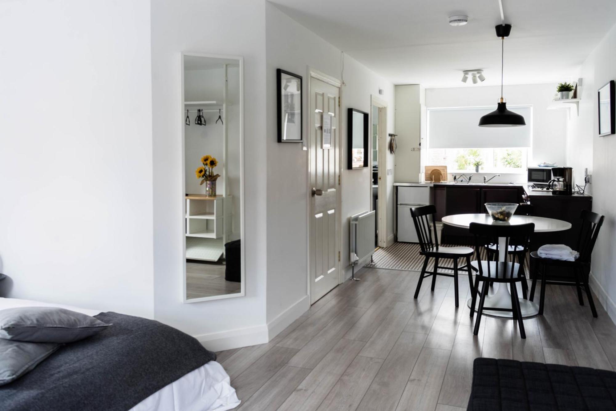 One-Bedroom Suite