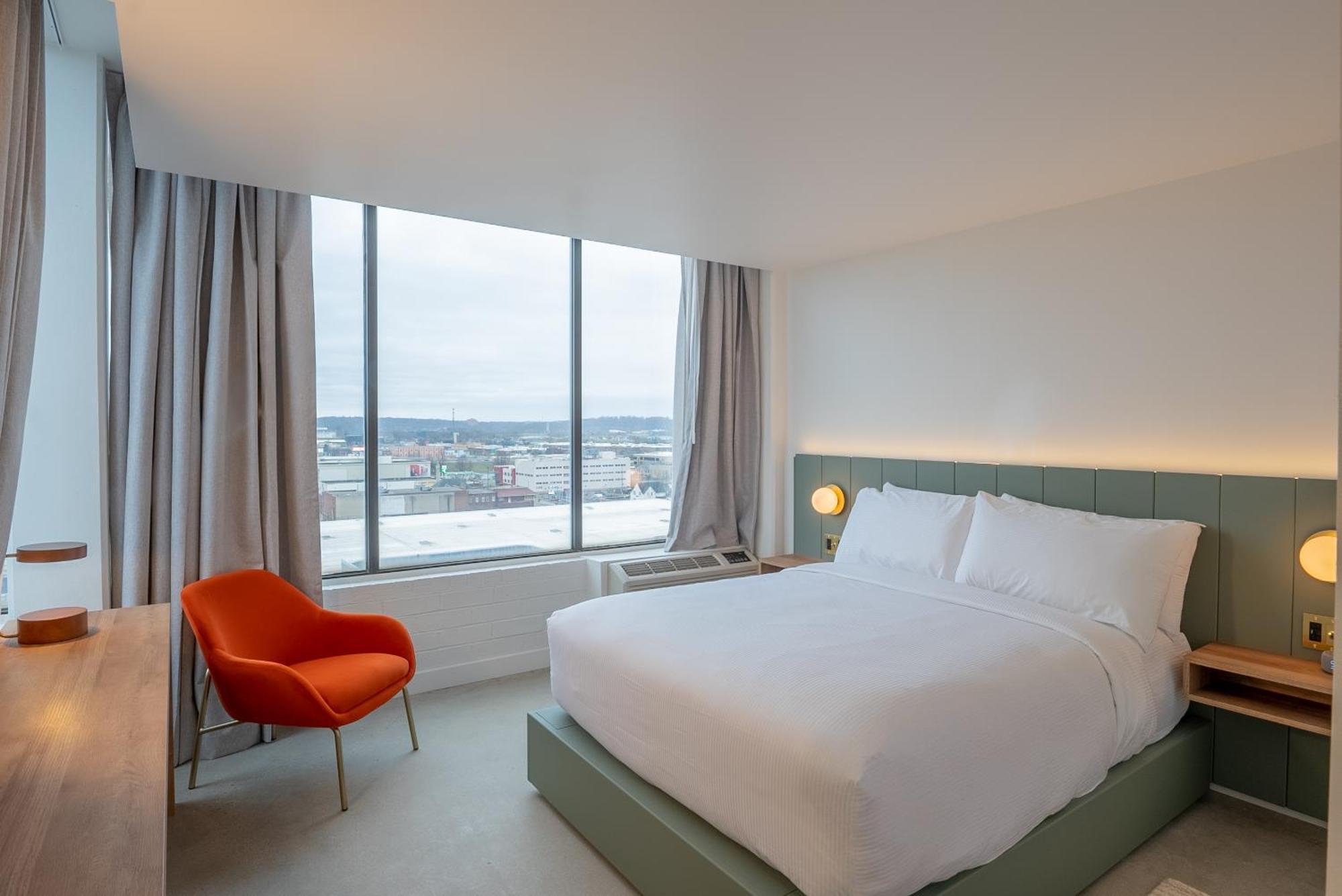 Deluxe Queen Room