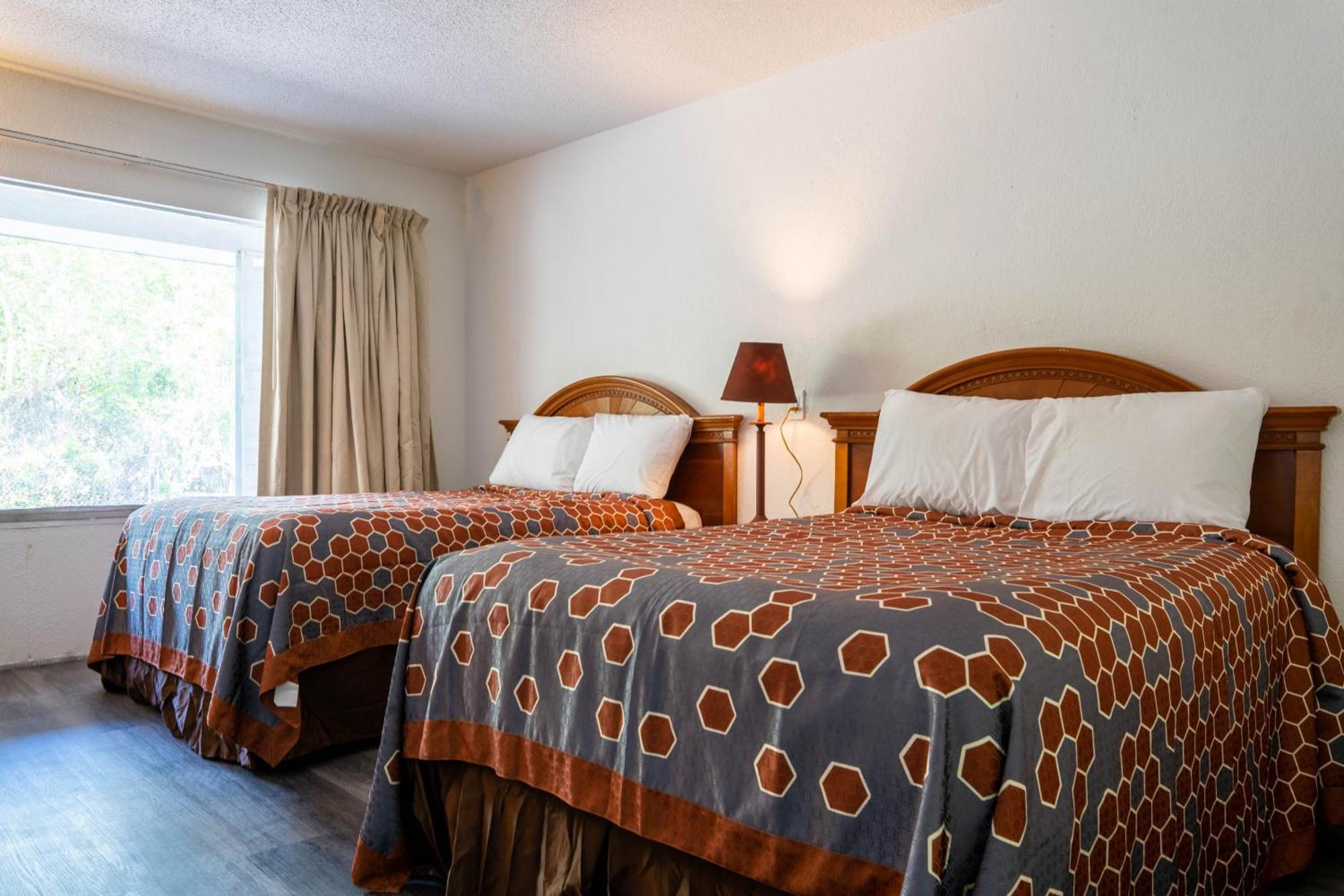 Double Room with Two Double Beds Smoking