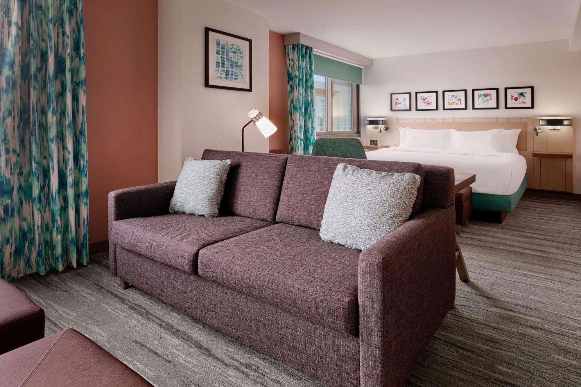 King Room with Sofa Bed - Non-Smoking