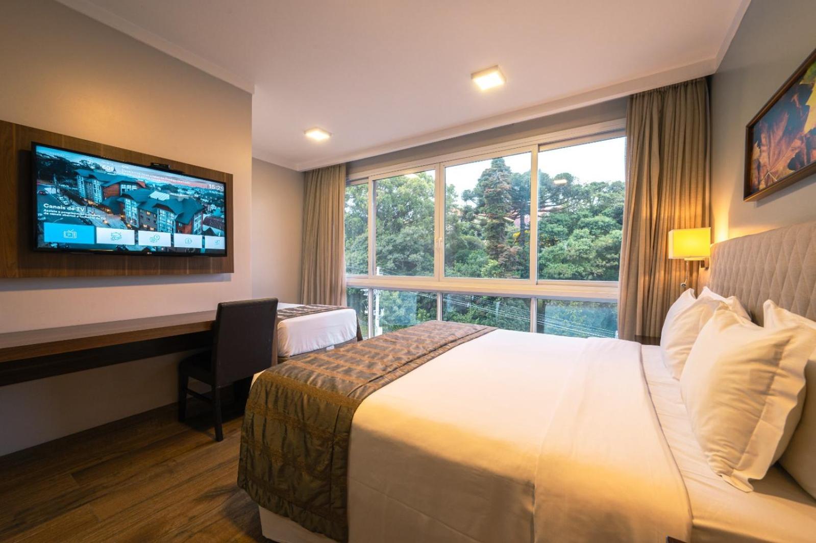 Premier Triple Room