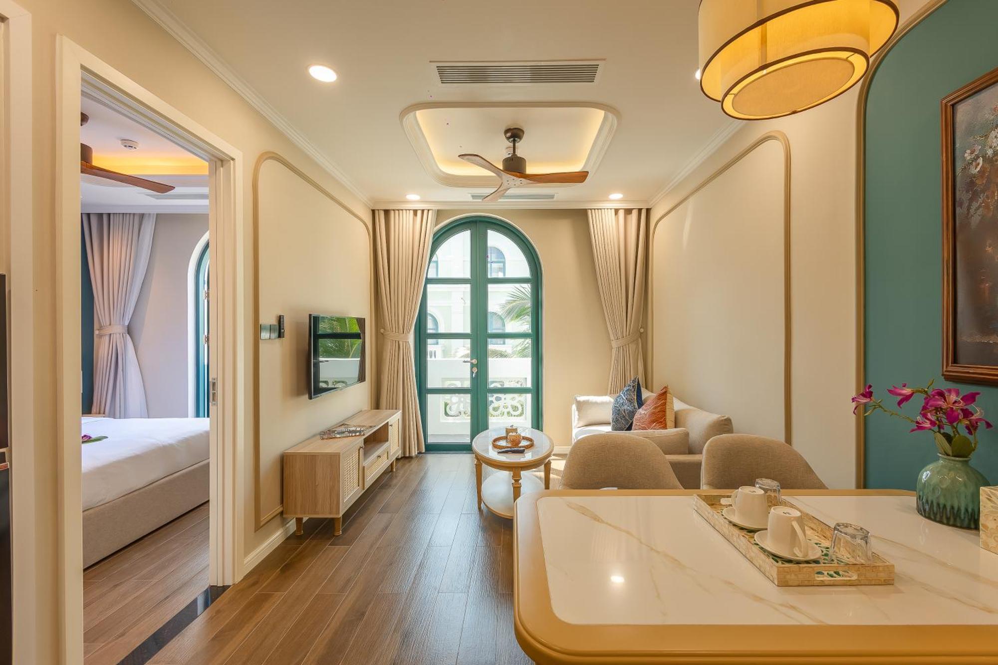 Deluxe Apartment