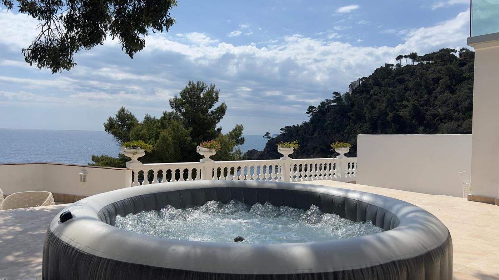 Suite Spa Bath on Terrace,1661107246:JPEG