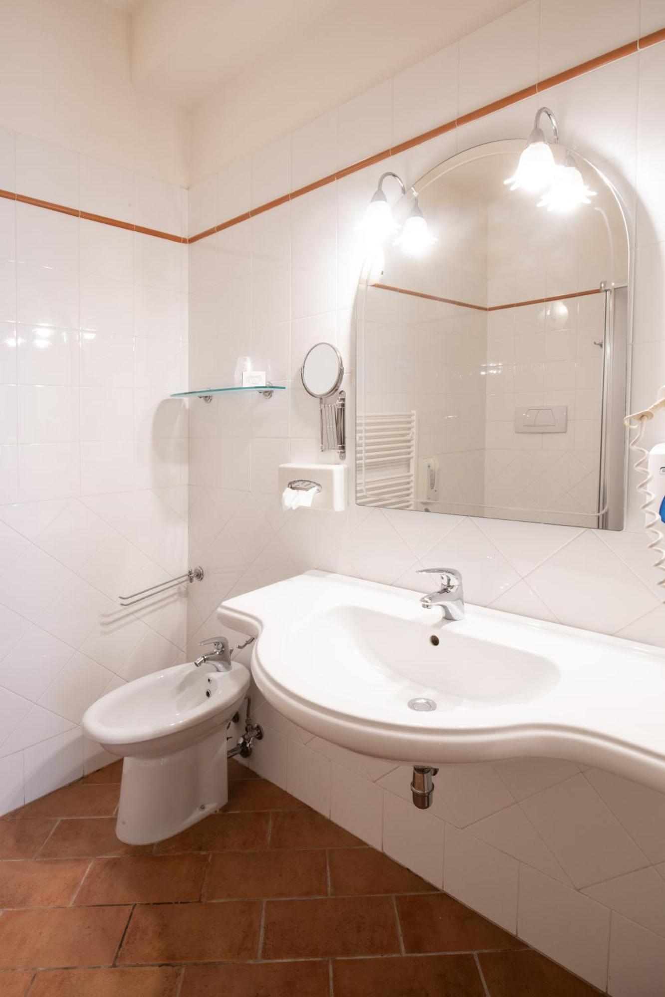 Suite Annex