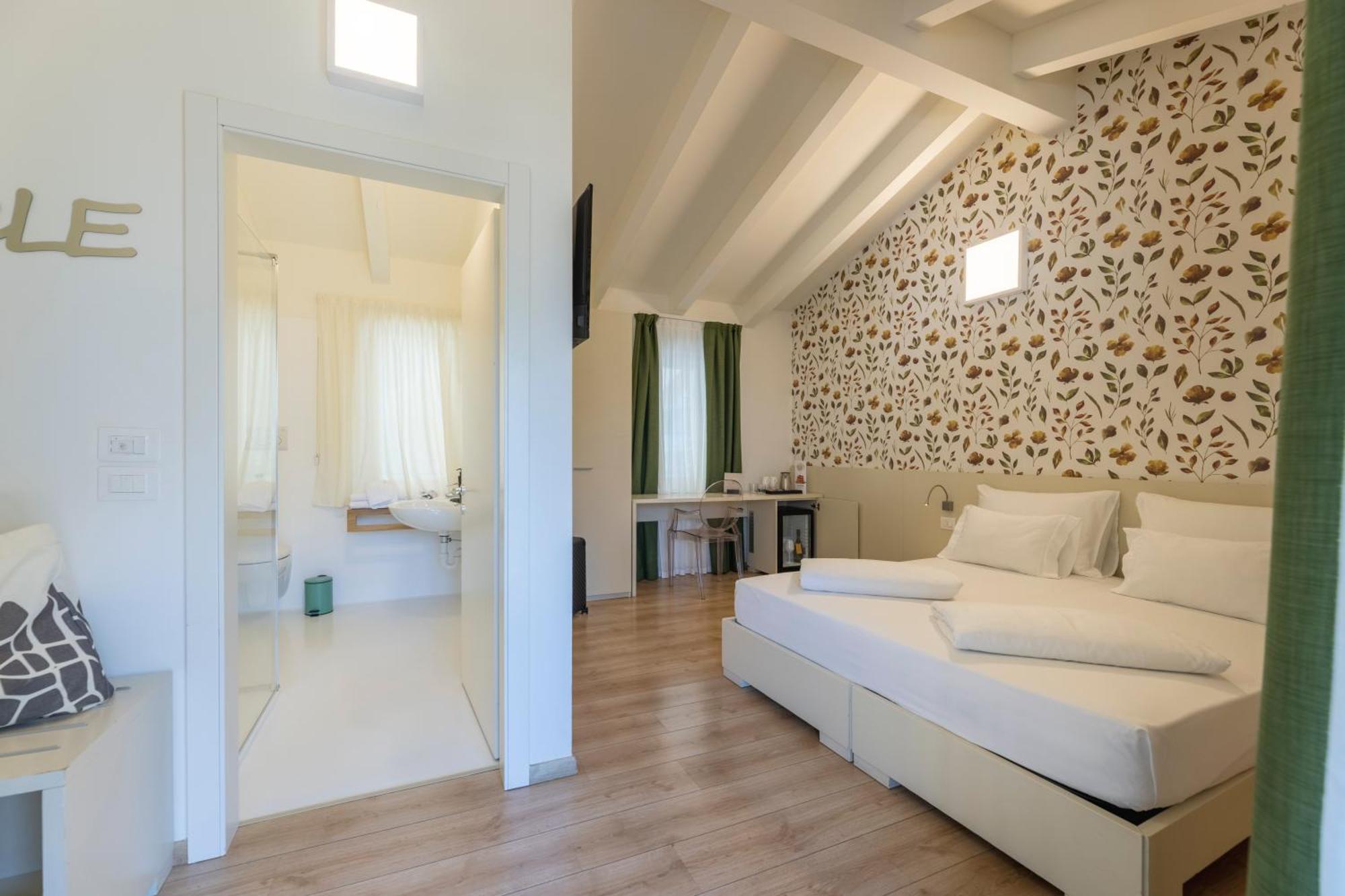 Superior Double Room Balcony