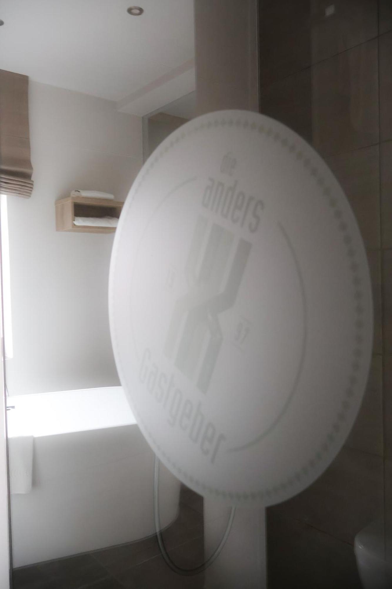 Deluxe Double Room Bath