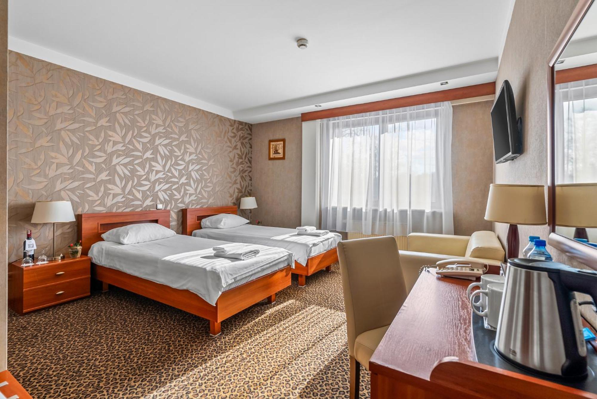 Standard Twin Room