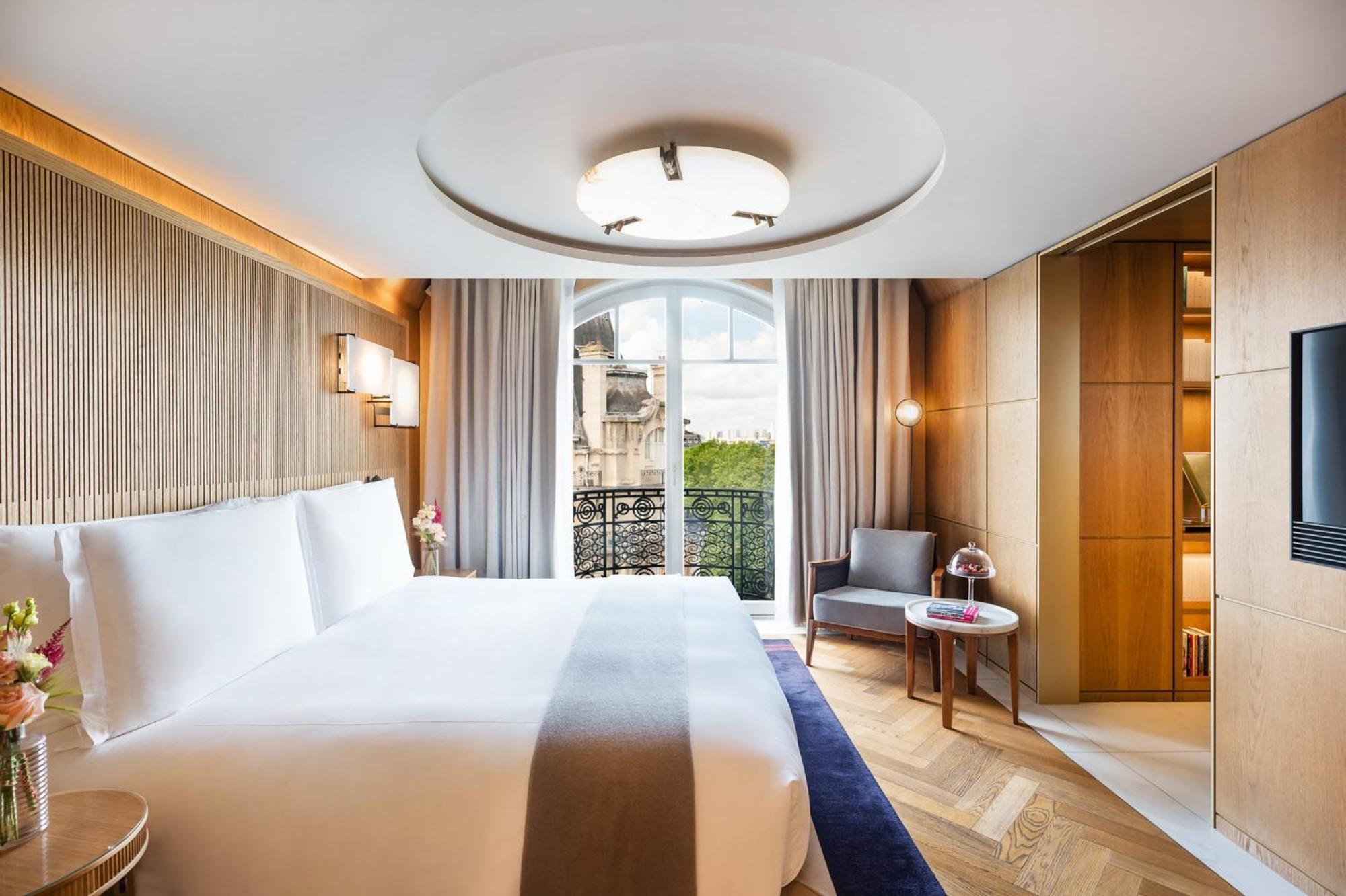 Saint-Germain-des-Pres Suite,1661687223:JPEG