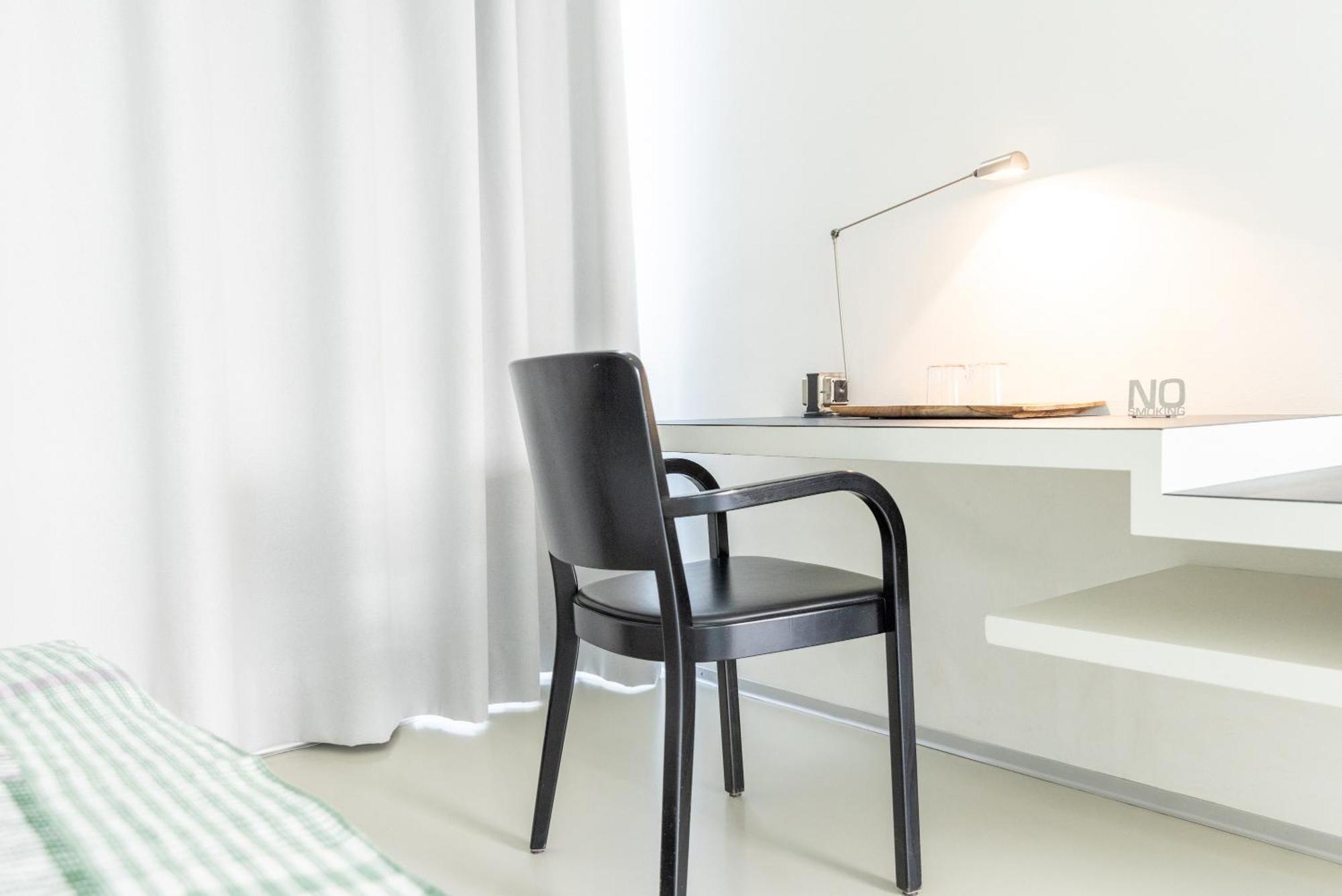Small Design Room