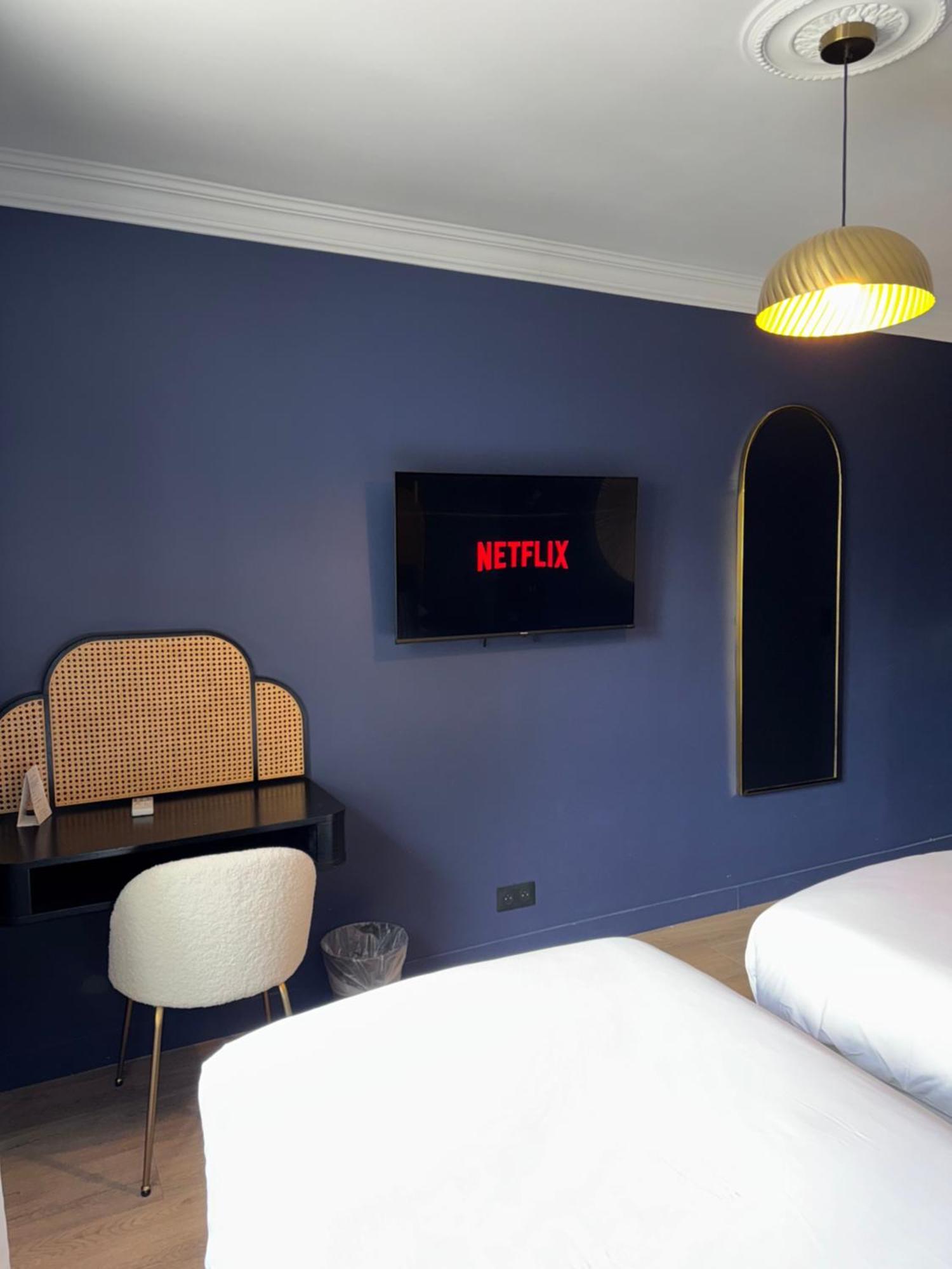 Twin Room,1662396700:JPEG