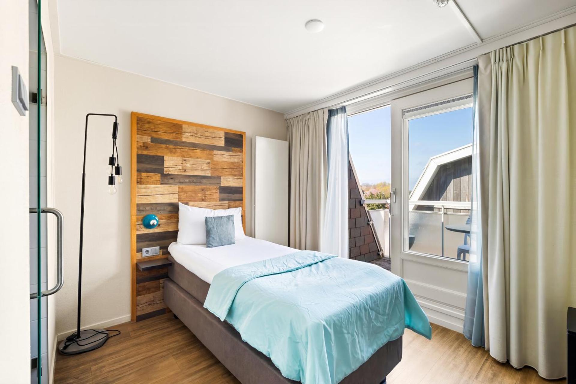 Single Room,1662973621:JPEG