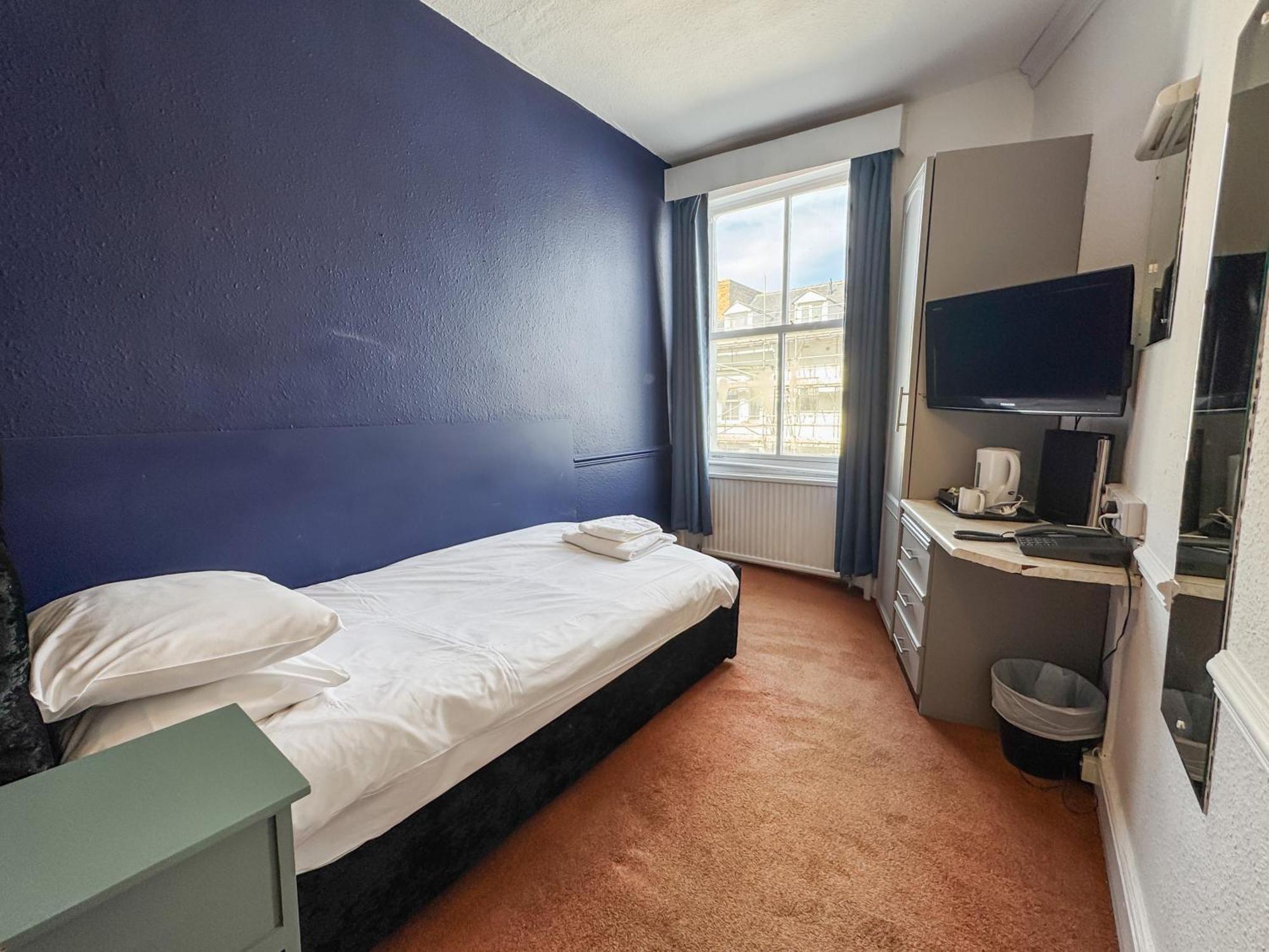 Budget Single Room