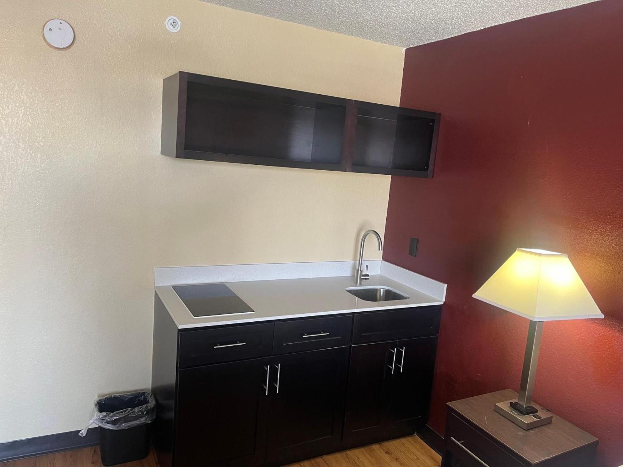 Deluxe Room Two Double Beds Kitchenette Non-Smoking