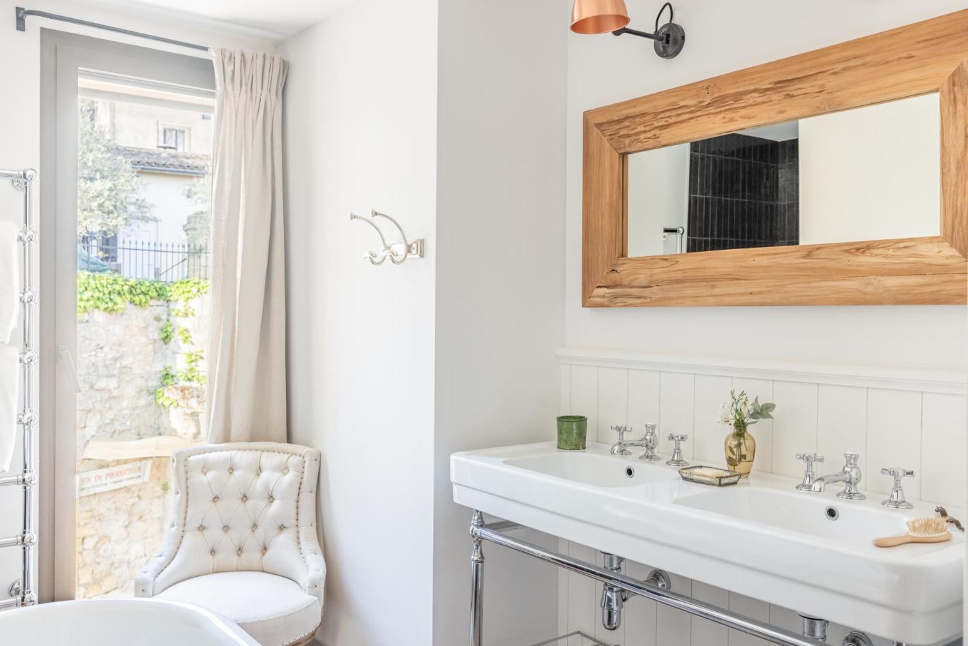 Double Room 2015