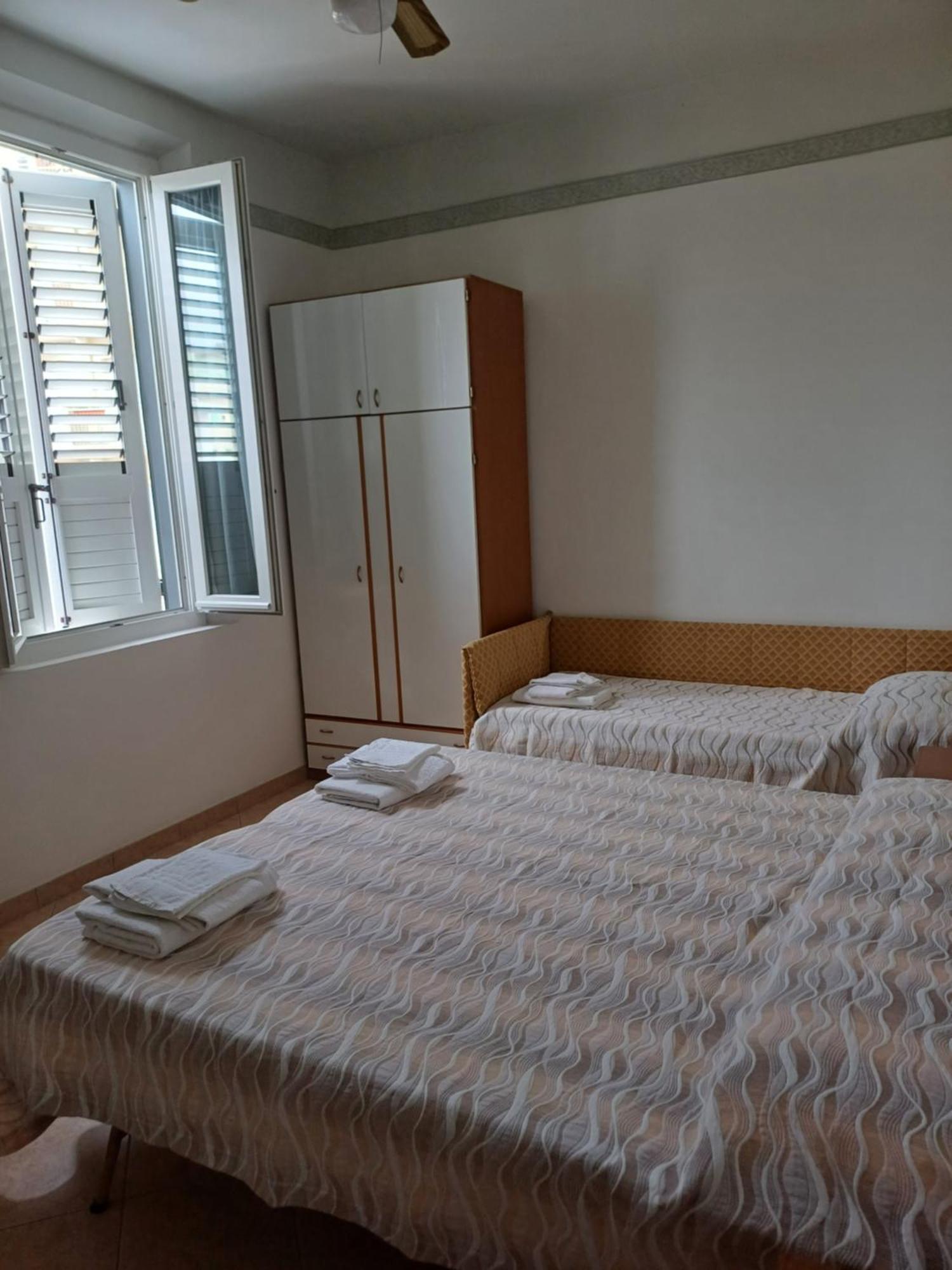 Triple Room,1663778119:JPEG