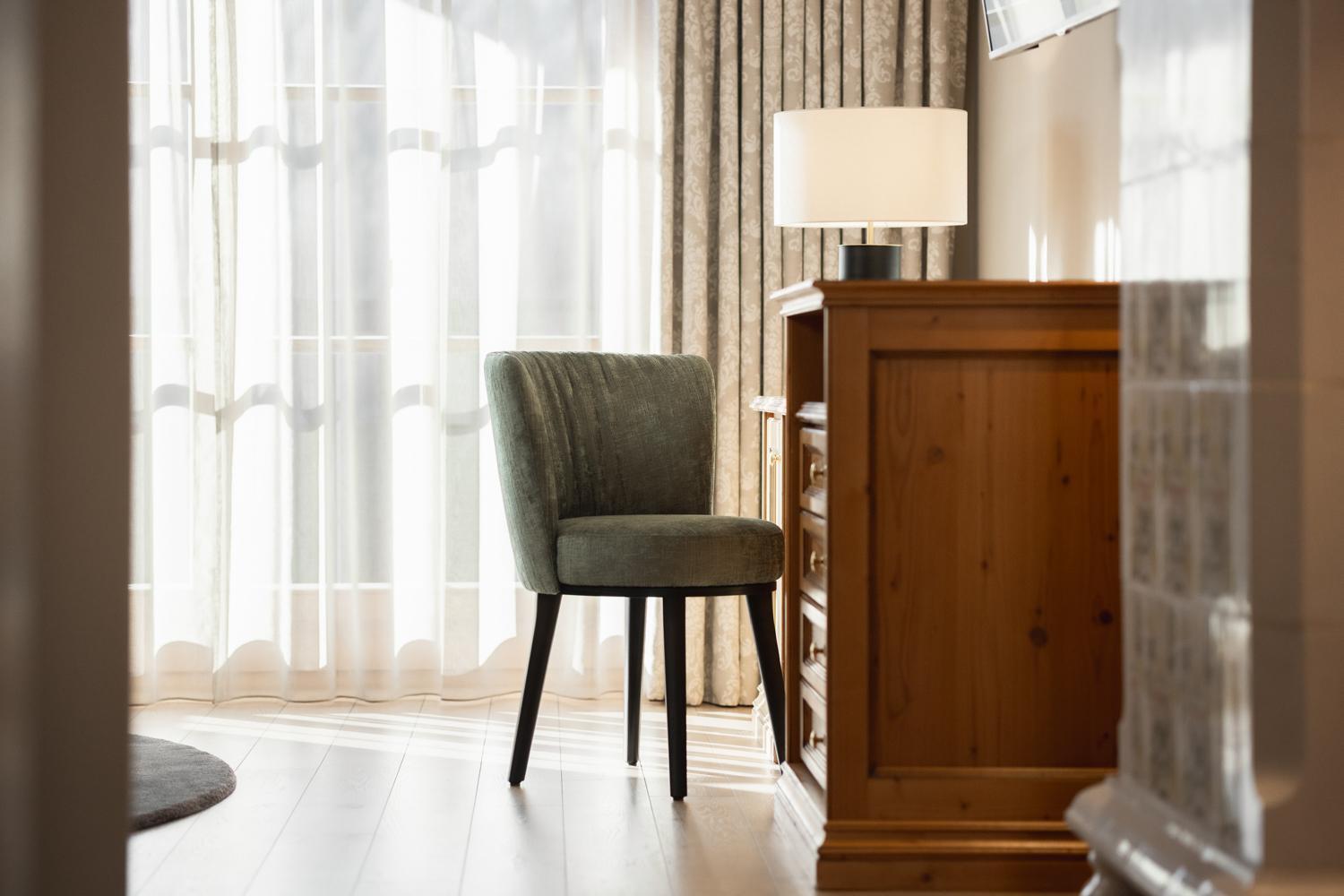 Junior Suite,1665424547:JPEG