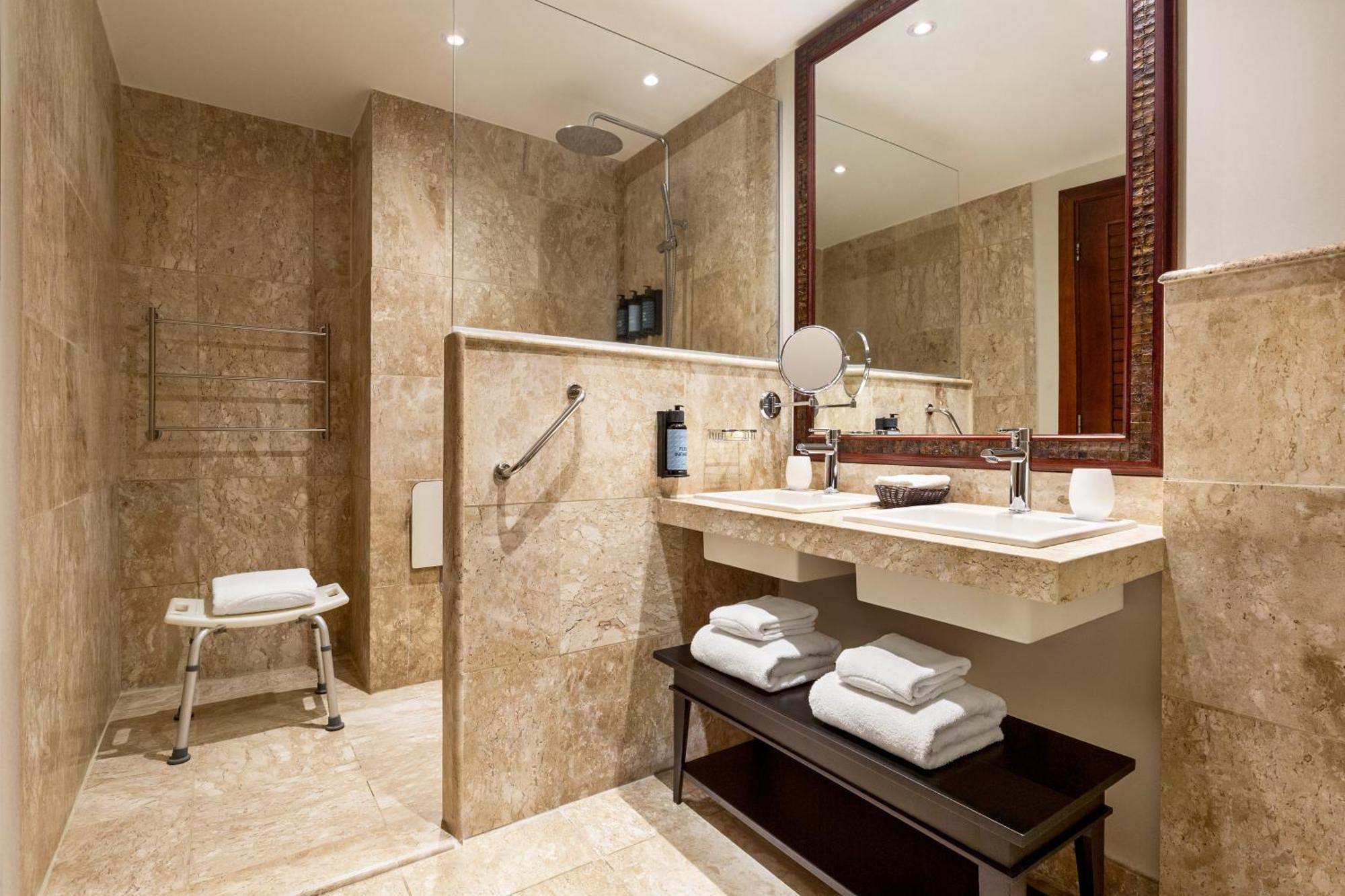 Suite Júnior Piso Signature