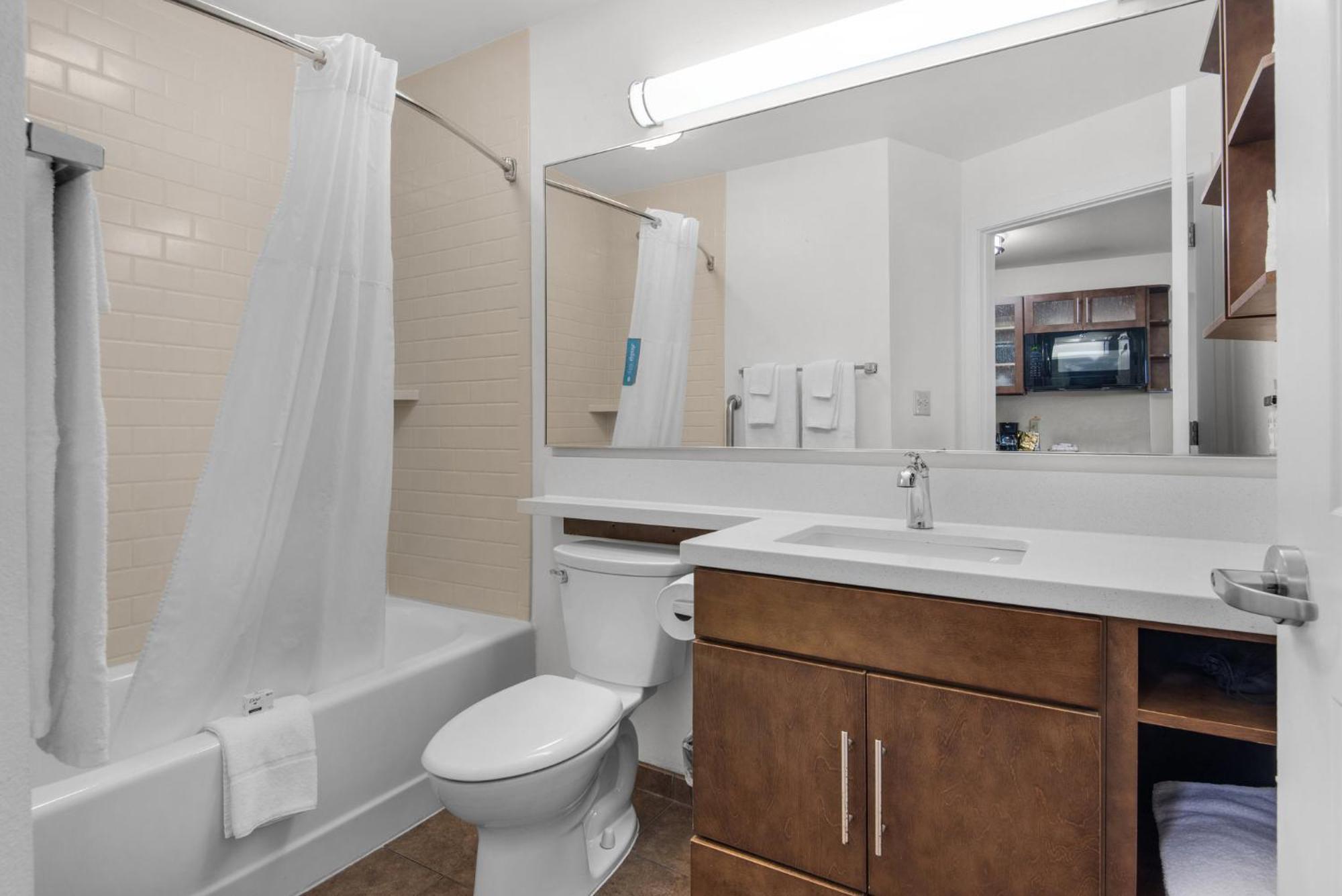 Queen Studio Suite