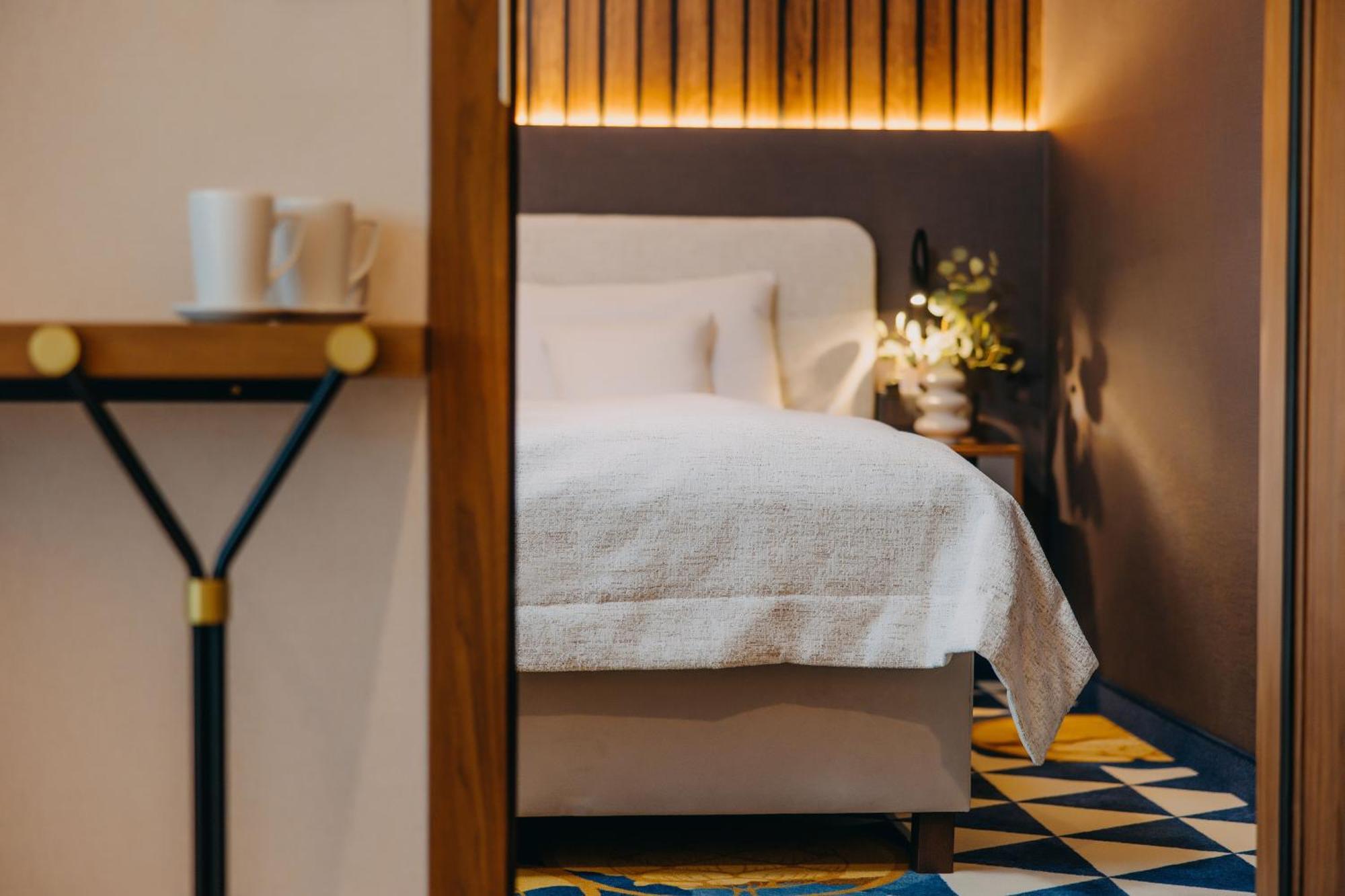 Deluxe Zimmer**** mit eigener Sauna und Klimaanlage