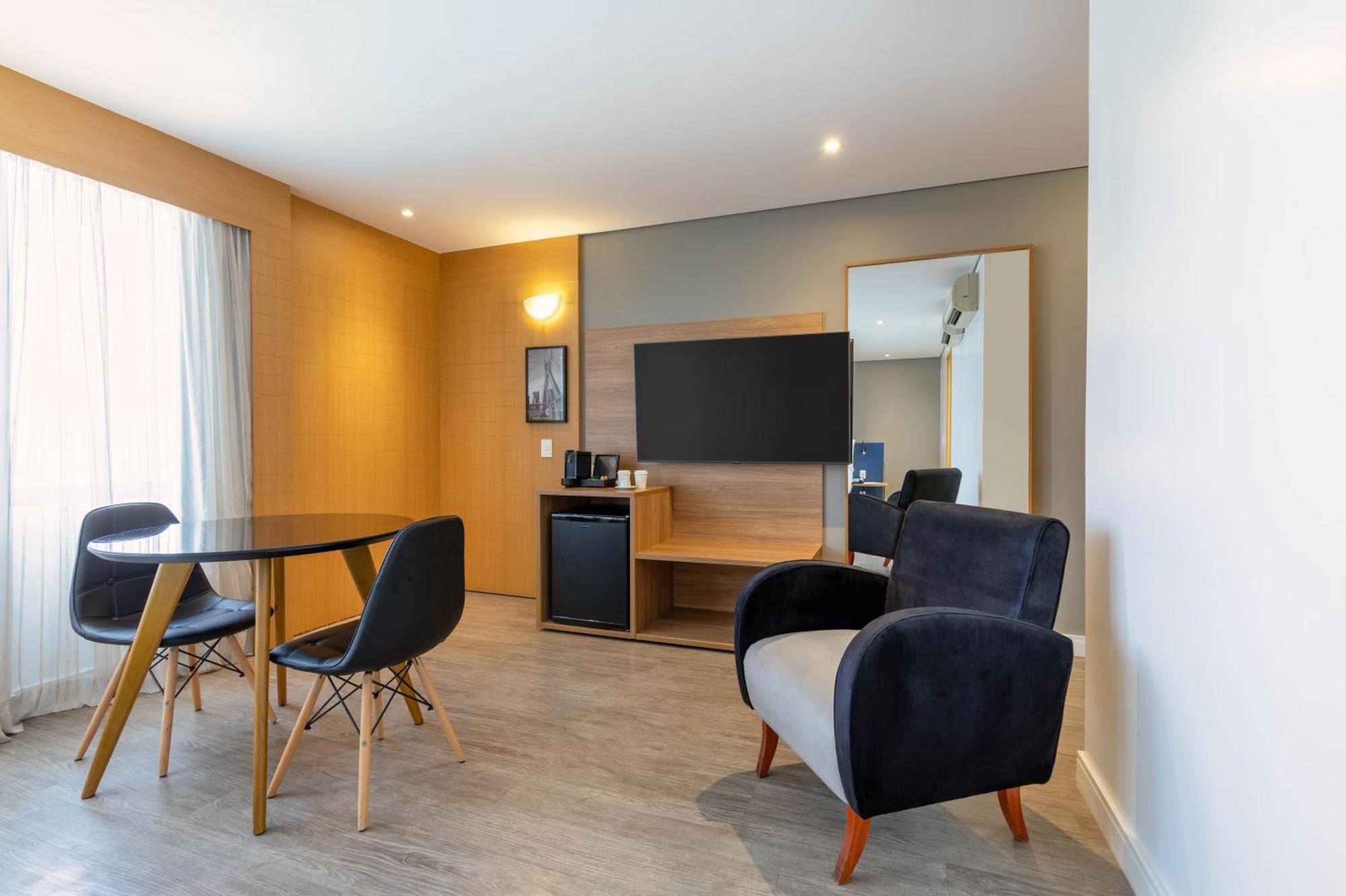 Premium King Room