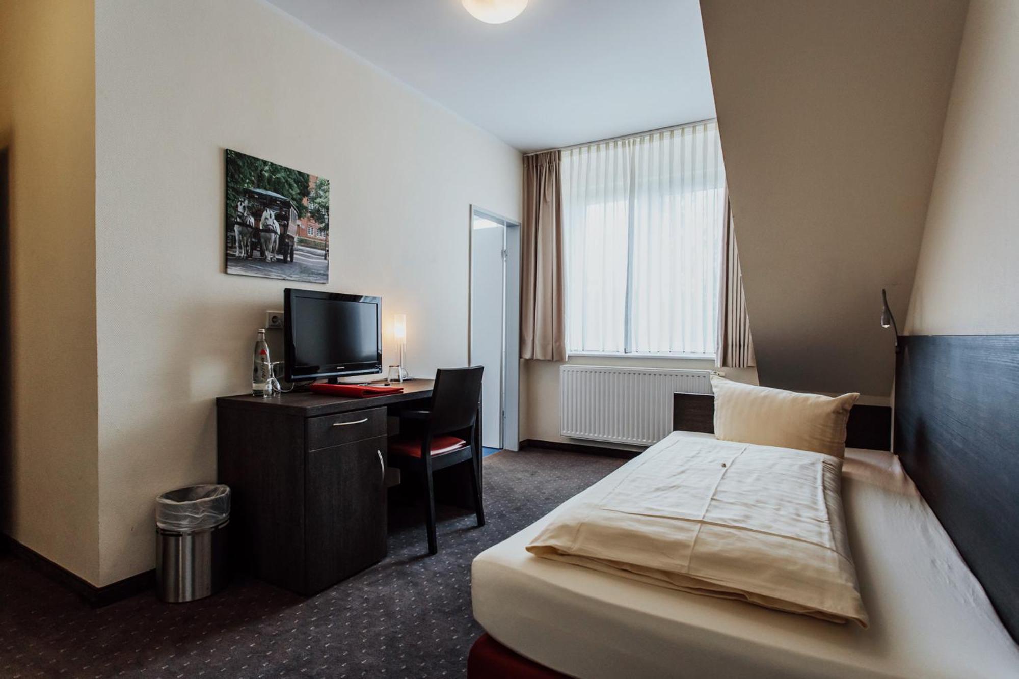 Family Room (4 Adults)