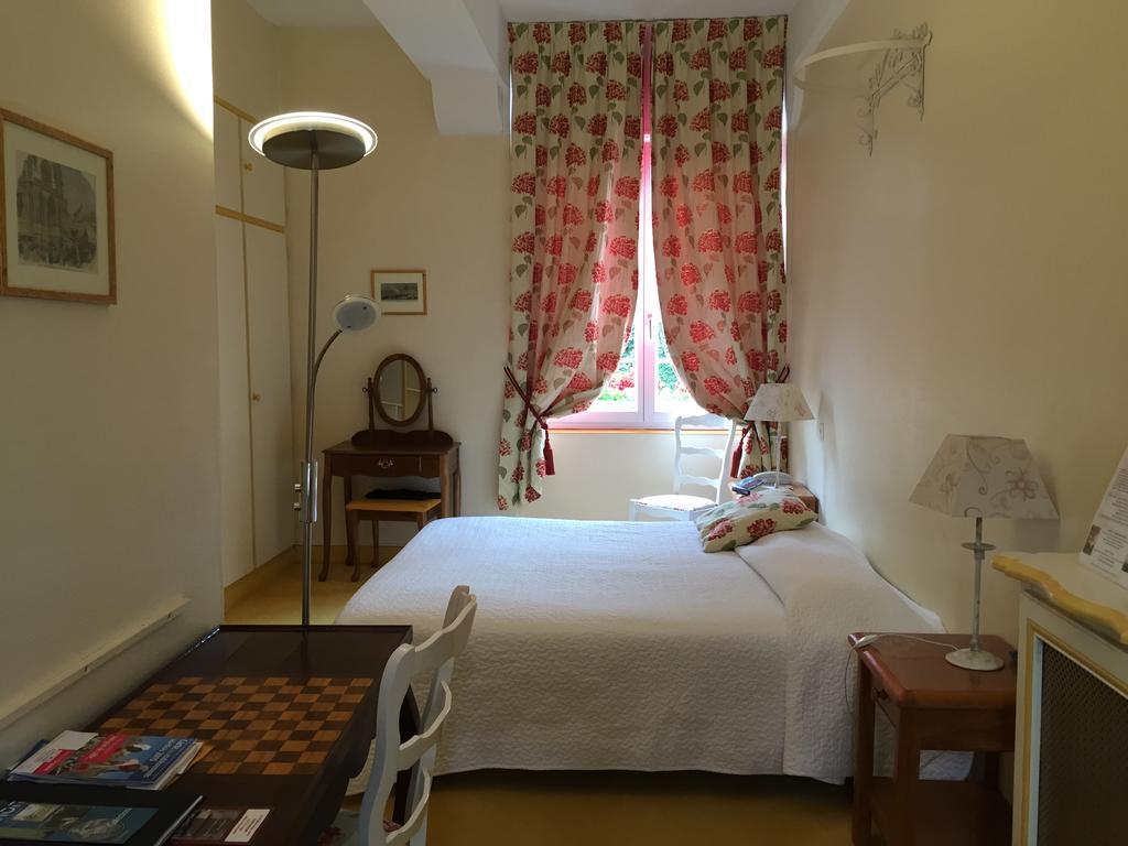 Chambre Double – Vue sur Cour