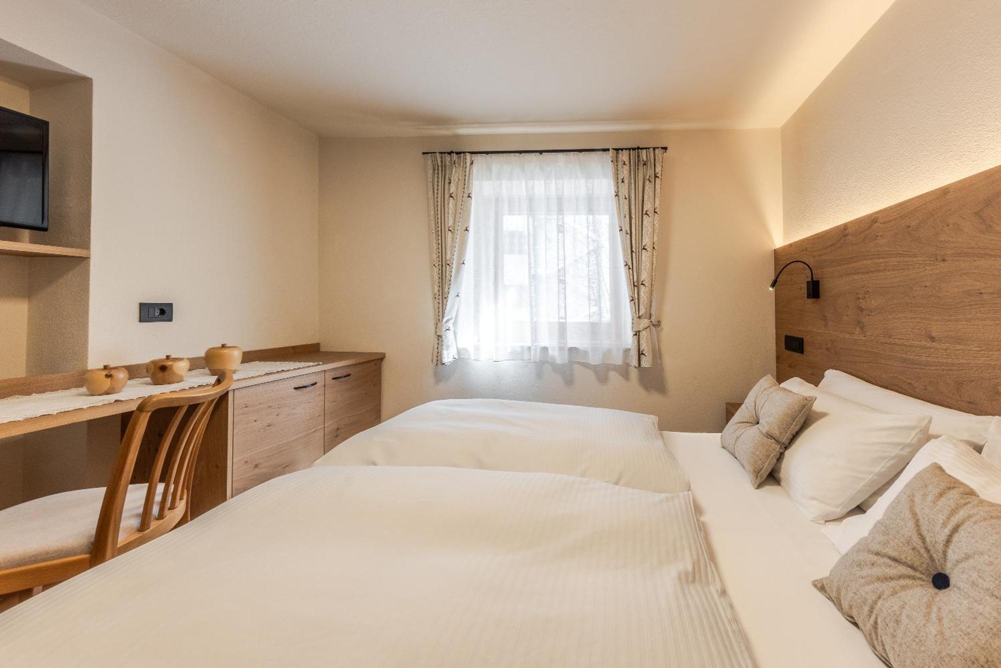 Triple Room,1669087306:JPEG