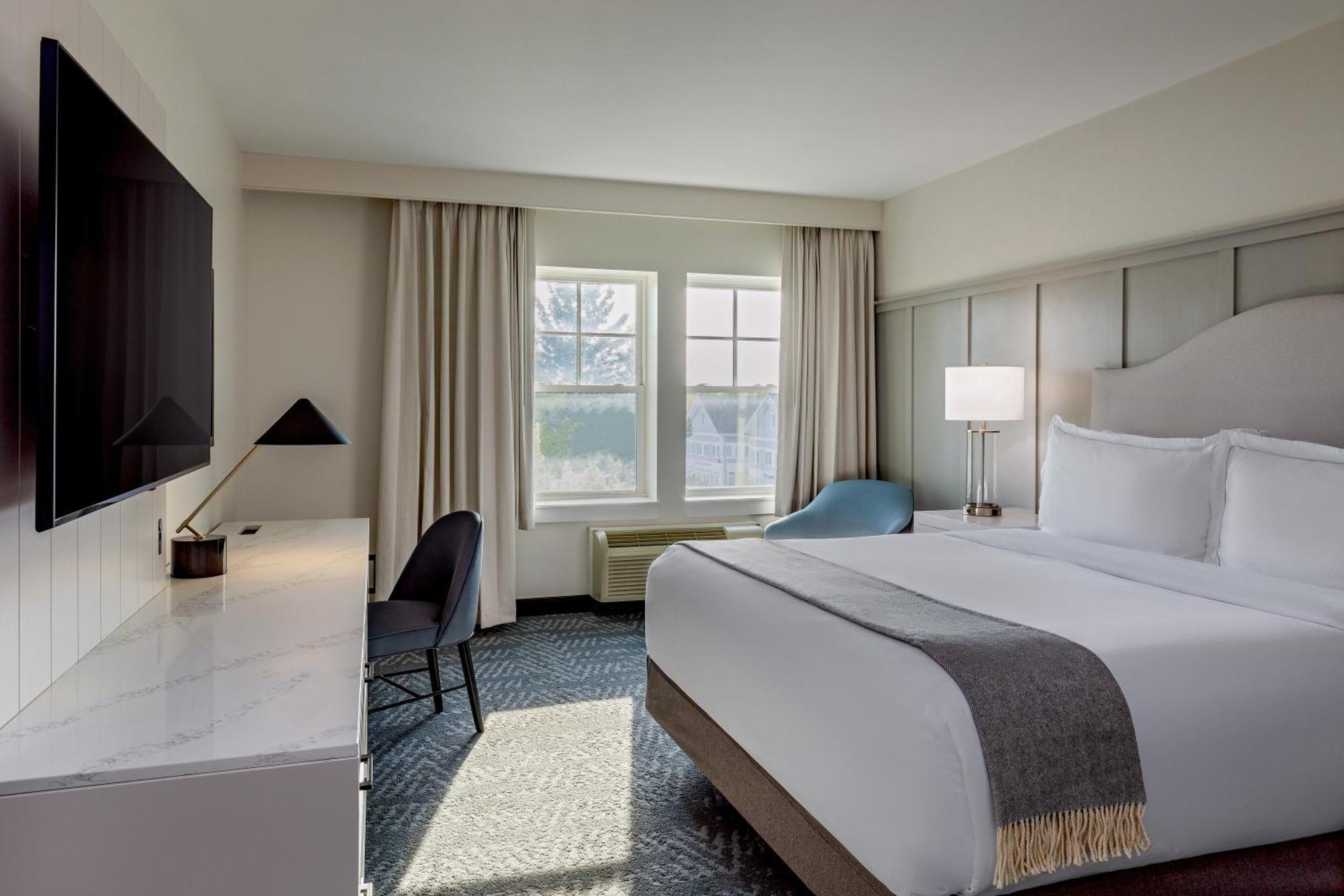 Standard King Room