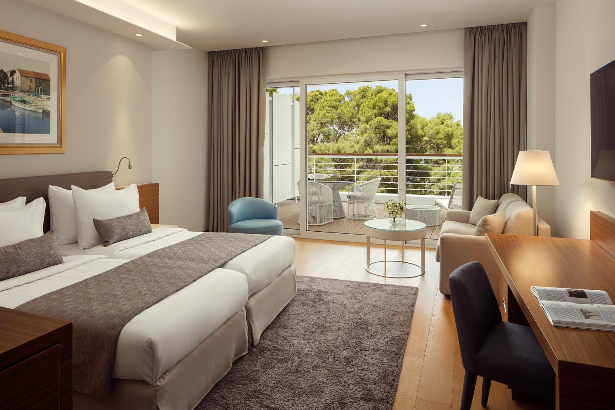Deluxe Double Room with Balcony