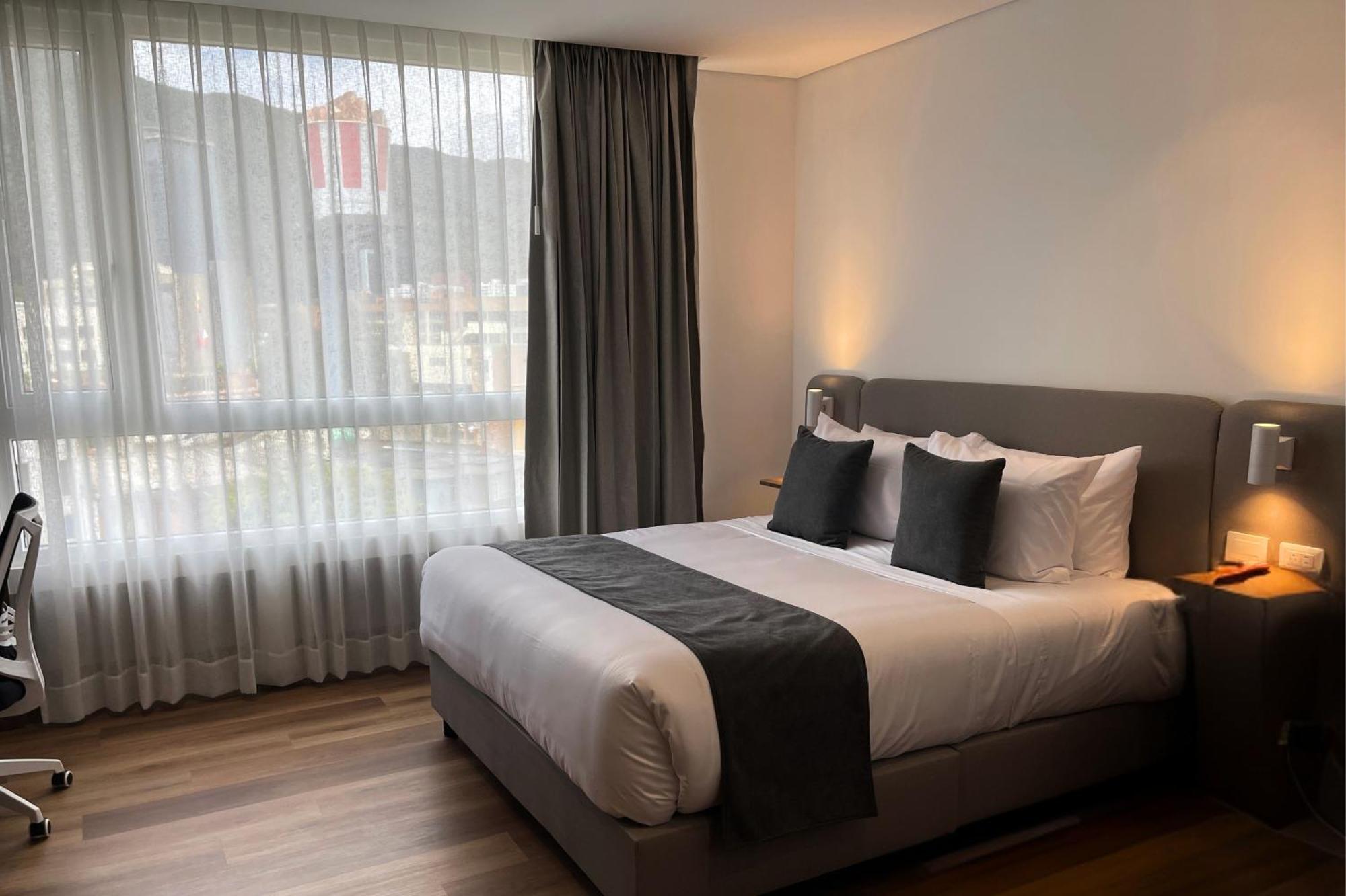 Junior Suite,1672178035:JPEG