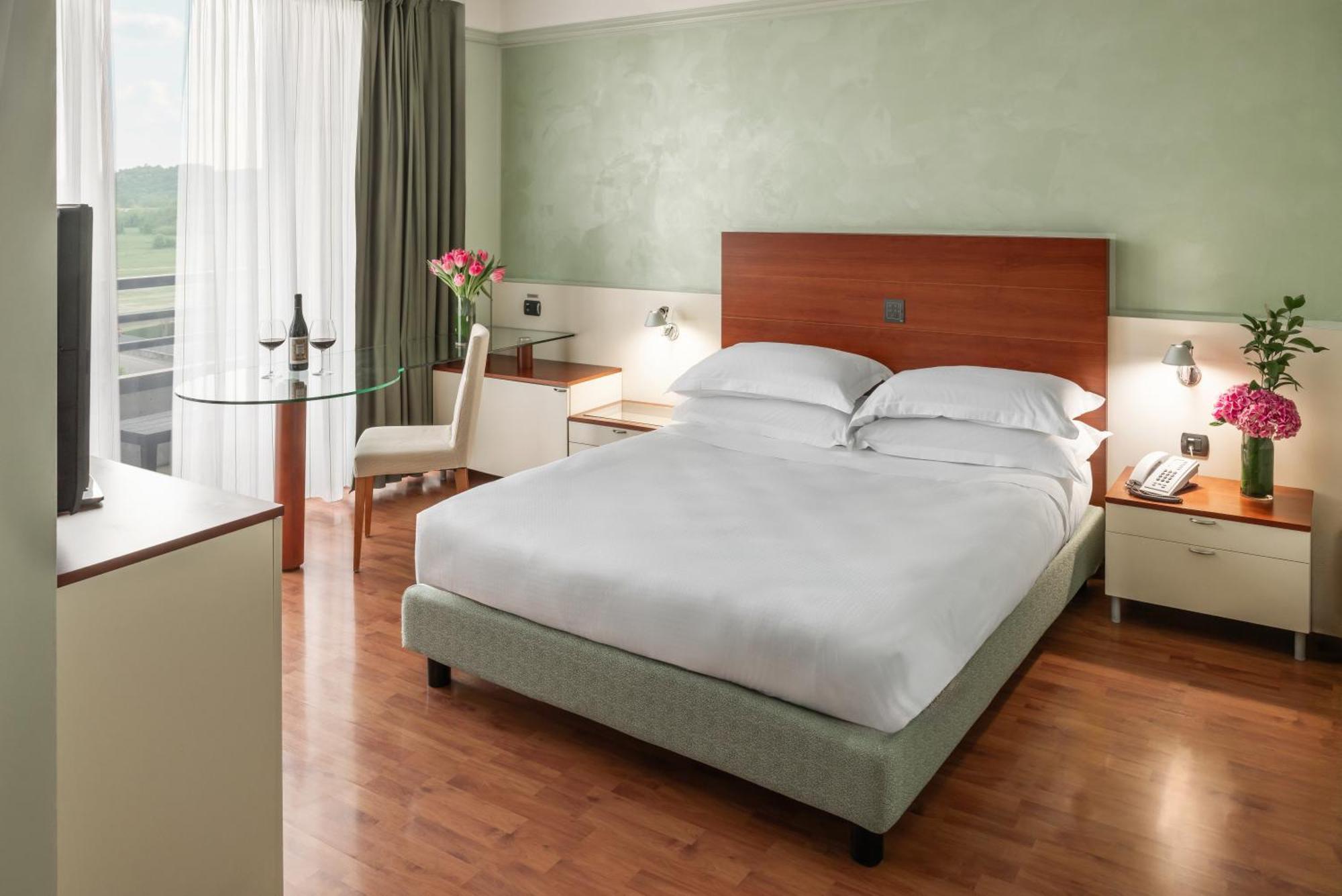 Double Room Private Bathroom