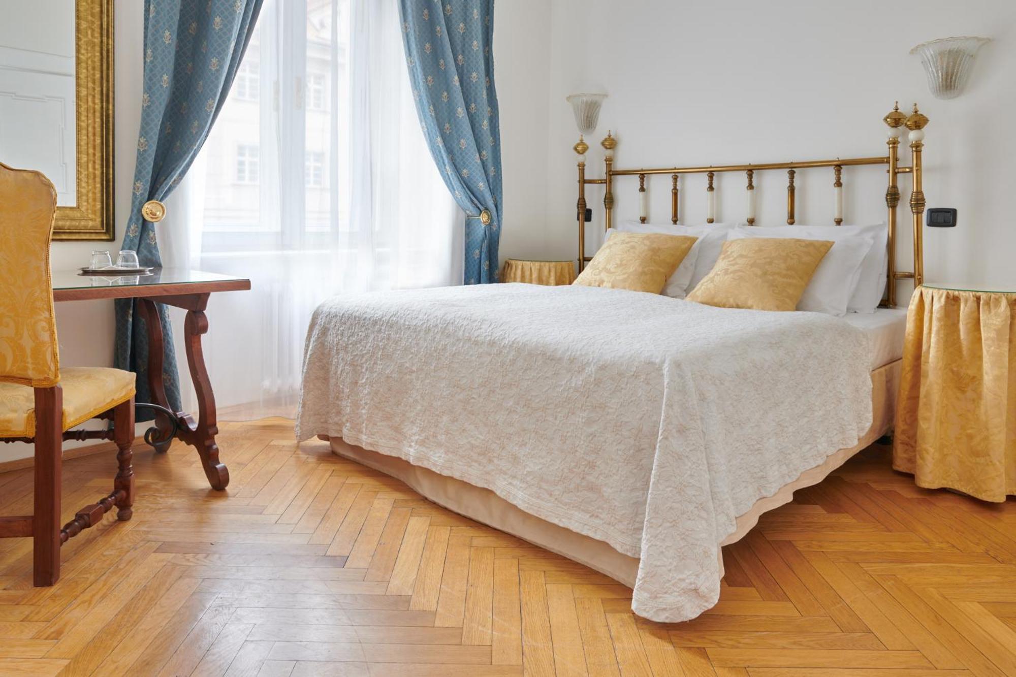 Comfort Double or Twin Room