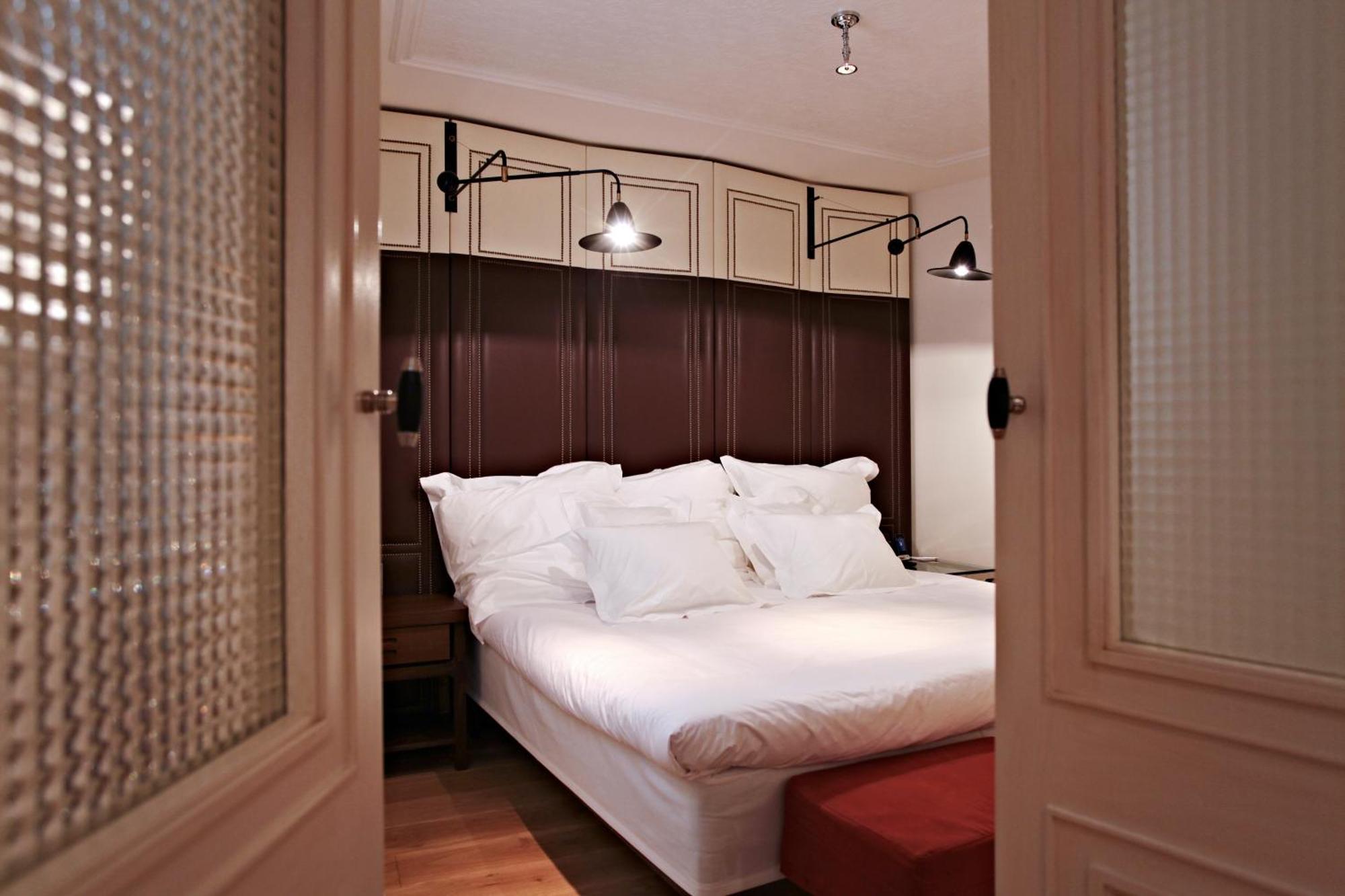 Intimate Suite
